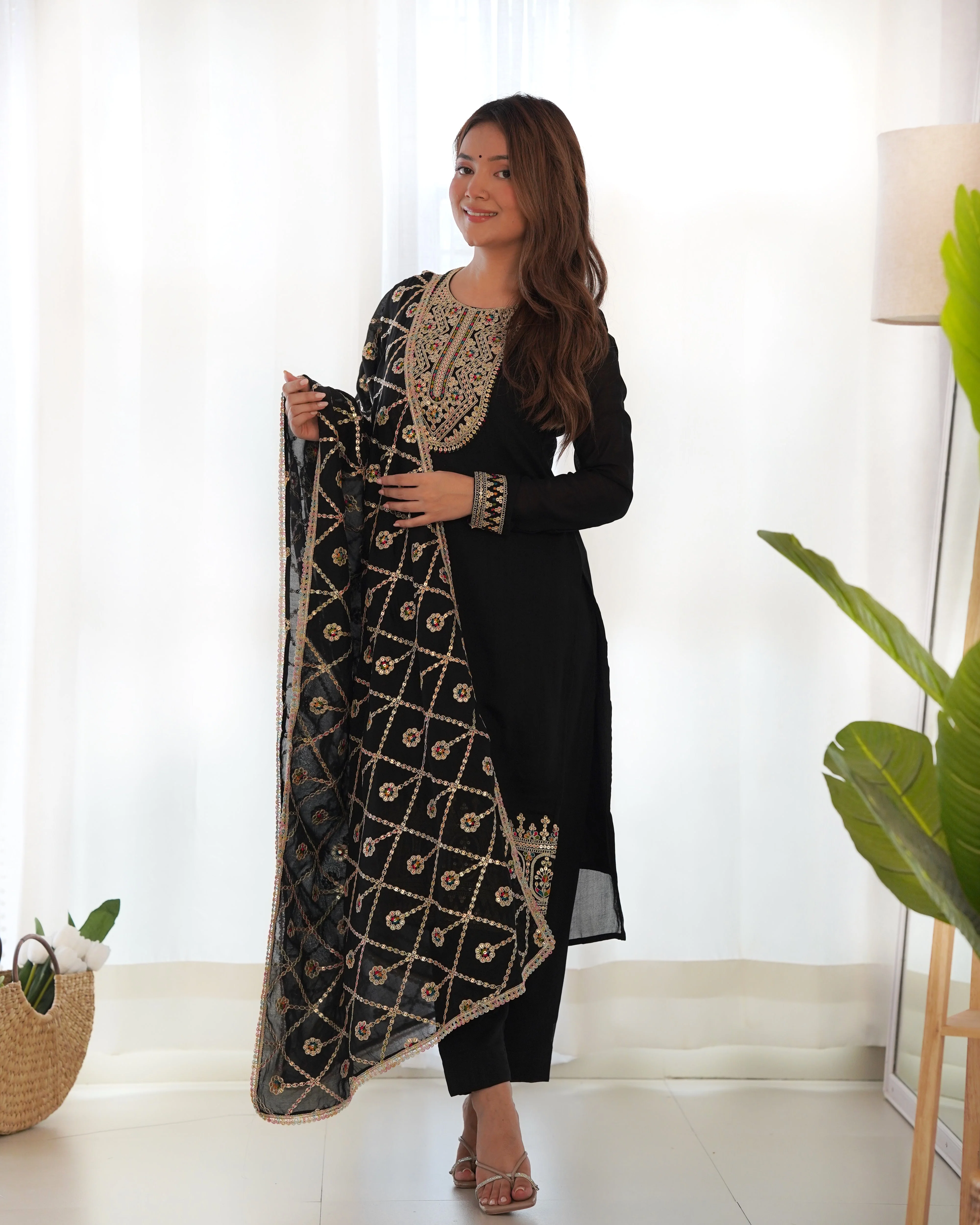 Black Pure Blooming Vichitra Silk Kurta Suit Set With Dupatta & Pant - Image 6