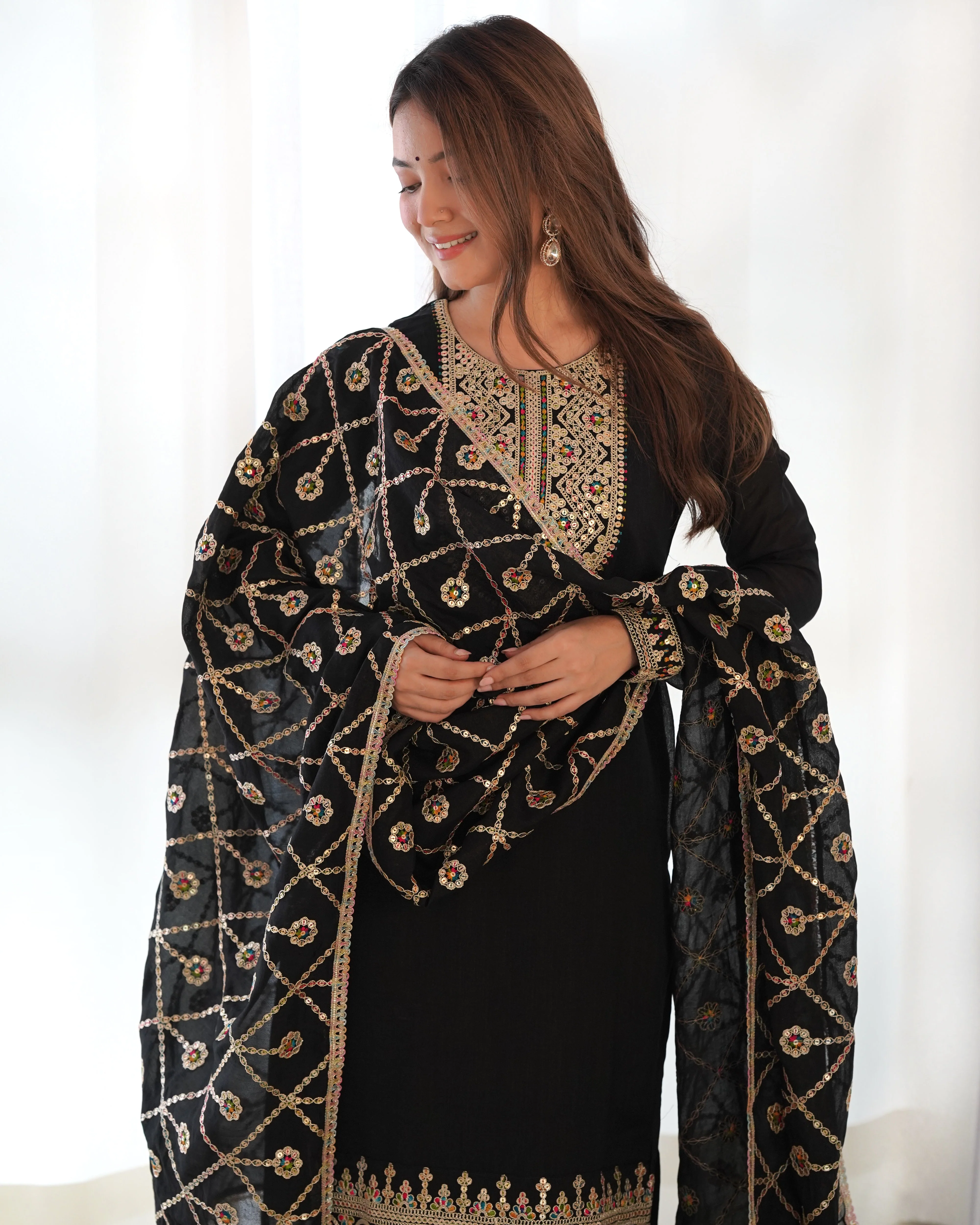 Black Pure Blooming Vichitra Silk Kurta Suit Set With Dupatta & Pant - Image 7
