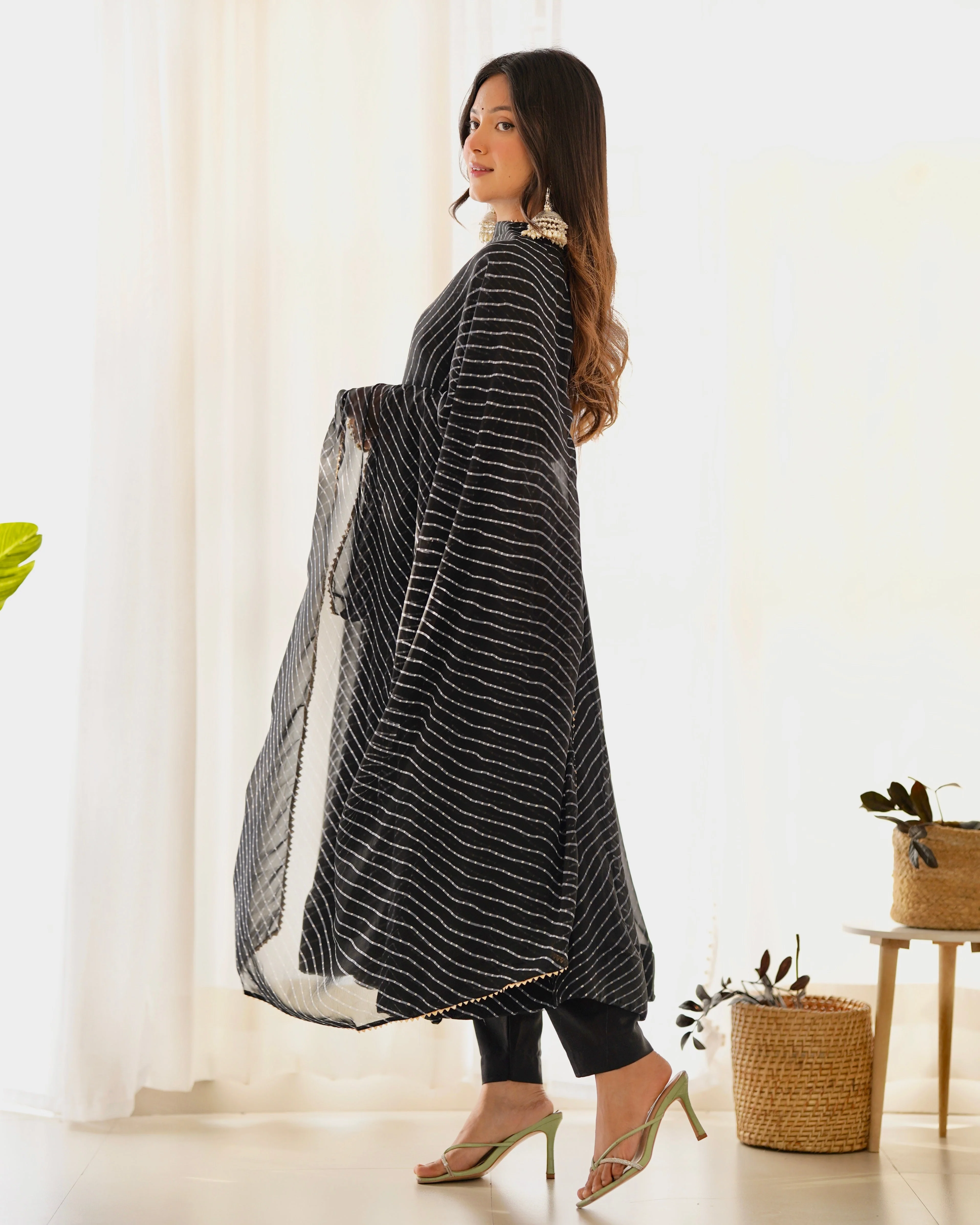 Digitally Printed Pure Georgette Anarkali Suit With Huge Flair Comes With Duppatta & Pant - Image 6