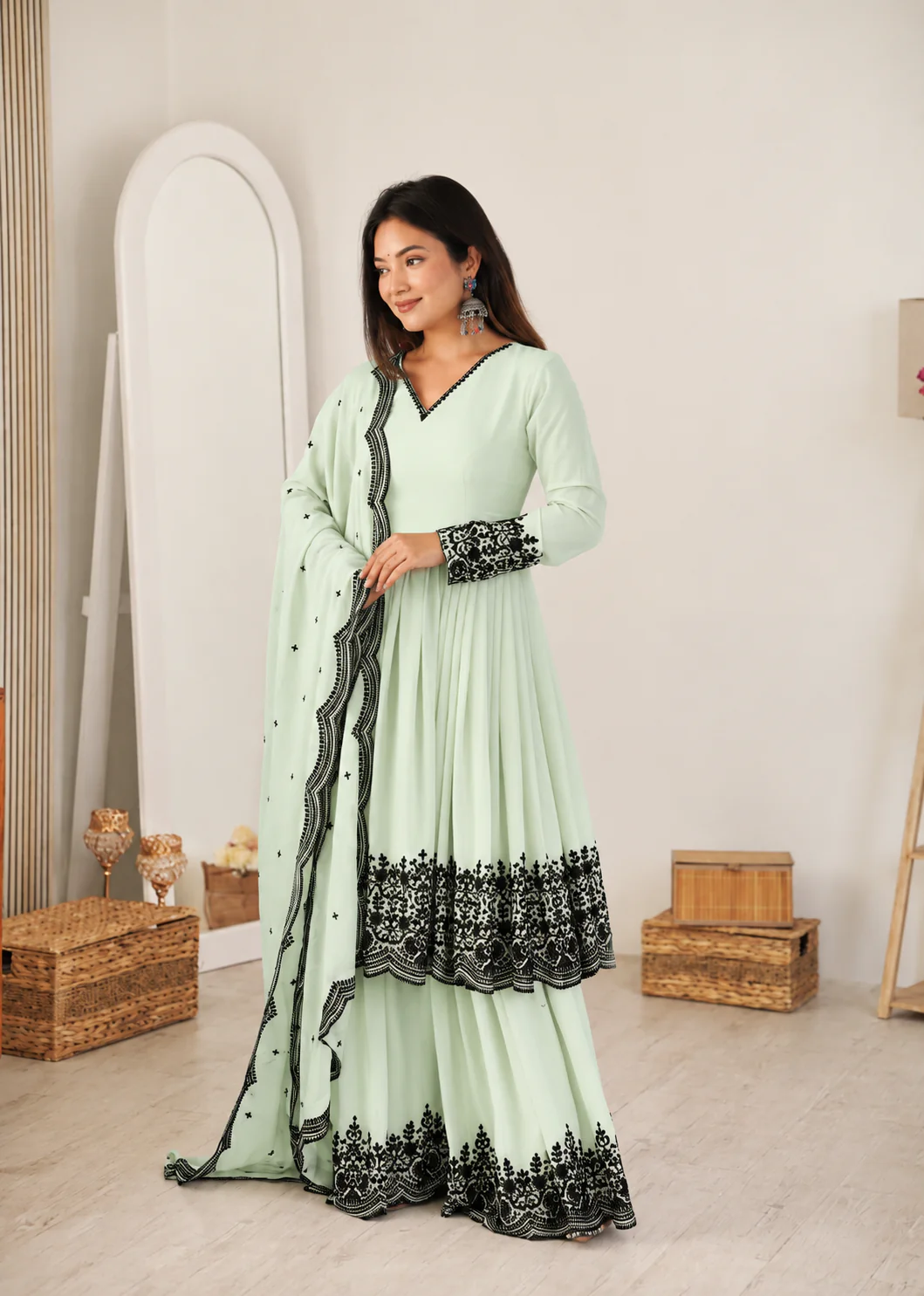 Elegant Green Faux Georgette Embroidered Suit Set with Dupatta - Image 2