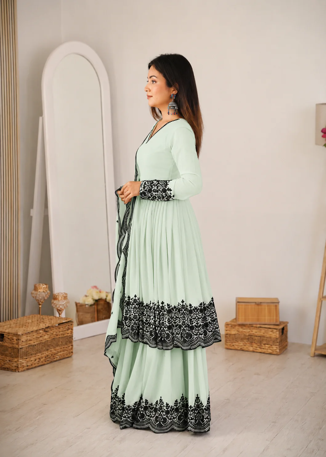 Elegant Green Faux Georgette Embroidered Suit Set with Dupatta - Image 4