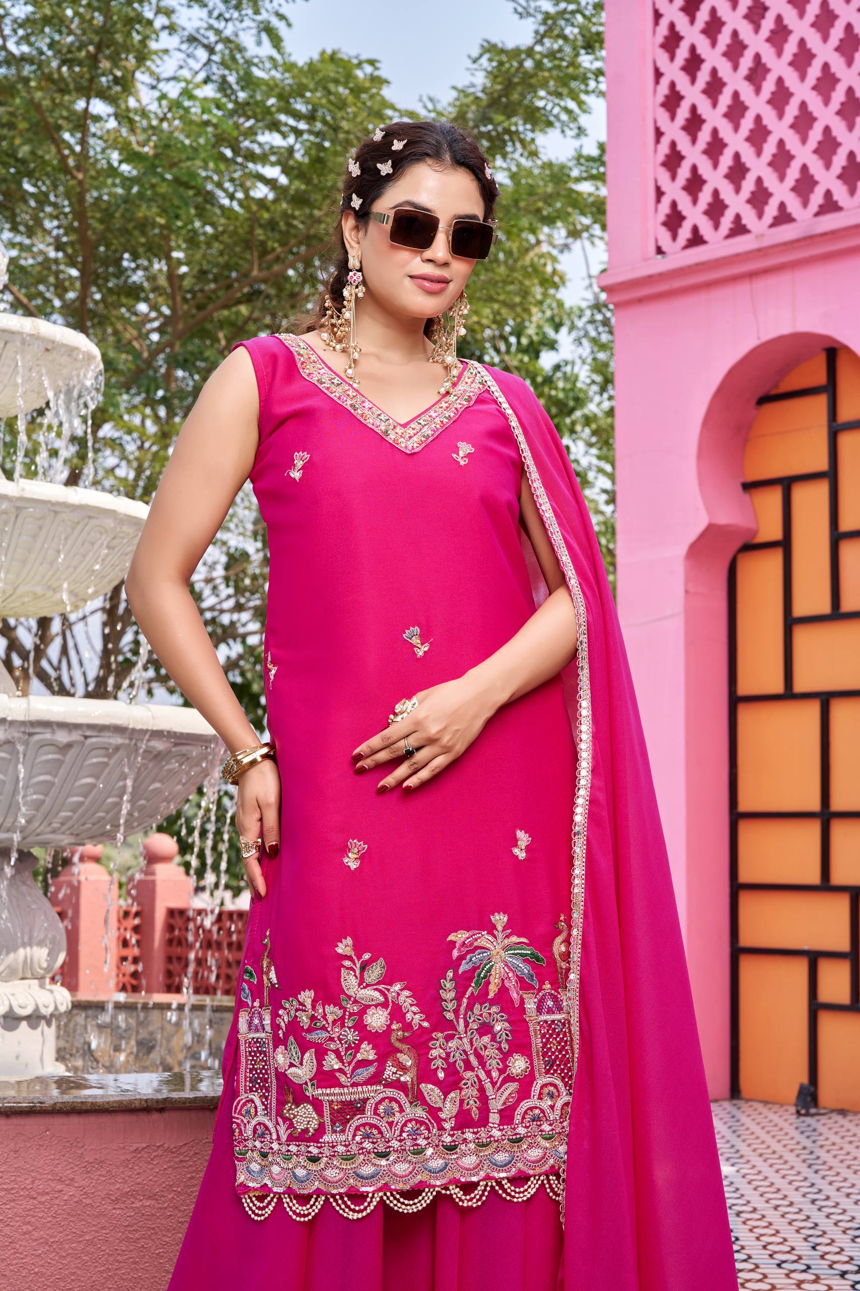 Elegant Star Georgette Kurti Palazzo Set with Embroidered Dupatta - Image 3