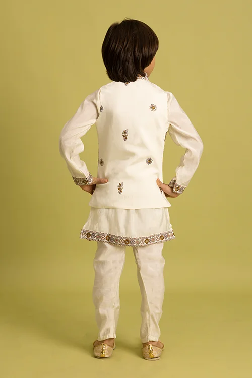Elegant White Koti Kurta Set for Boys 6 to 12 Year - Image 3