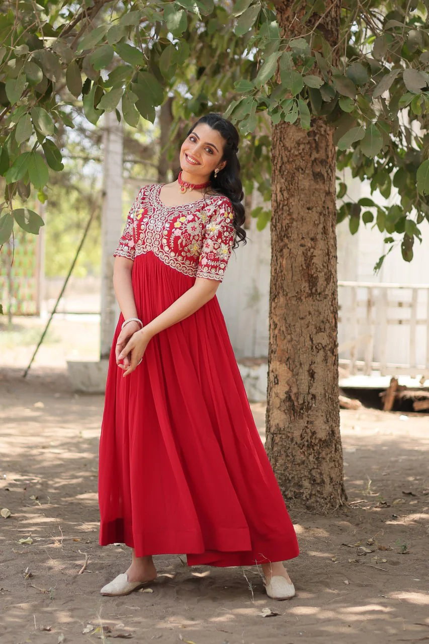 Exquisite Opulence Designer Gown - Image 27
