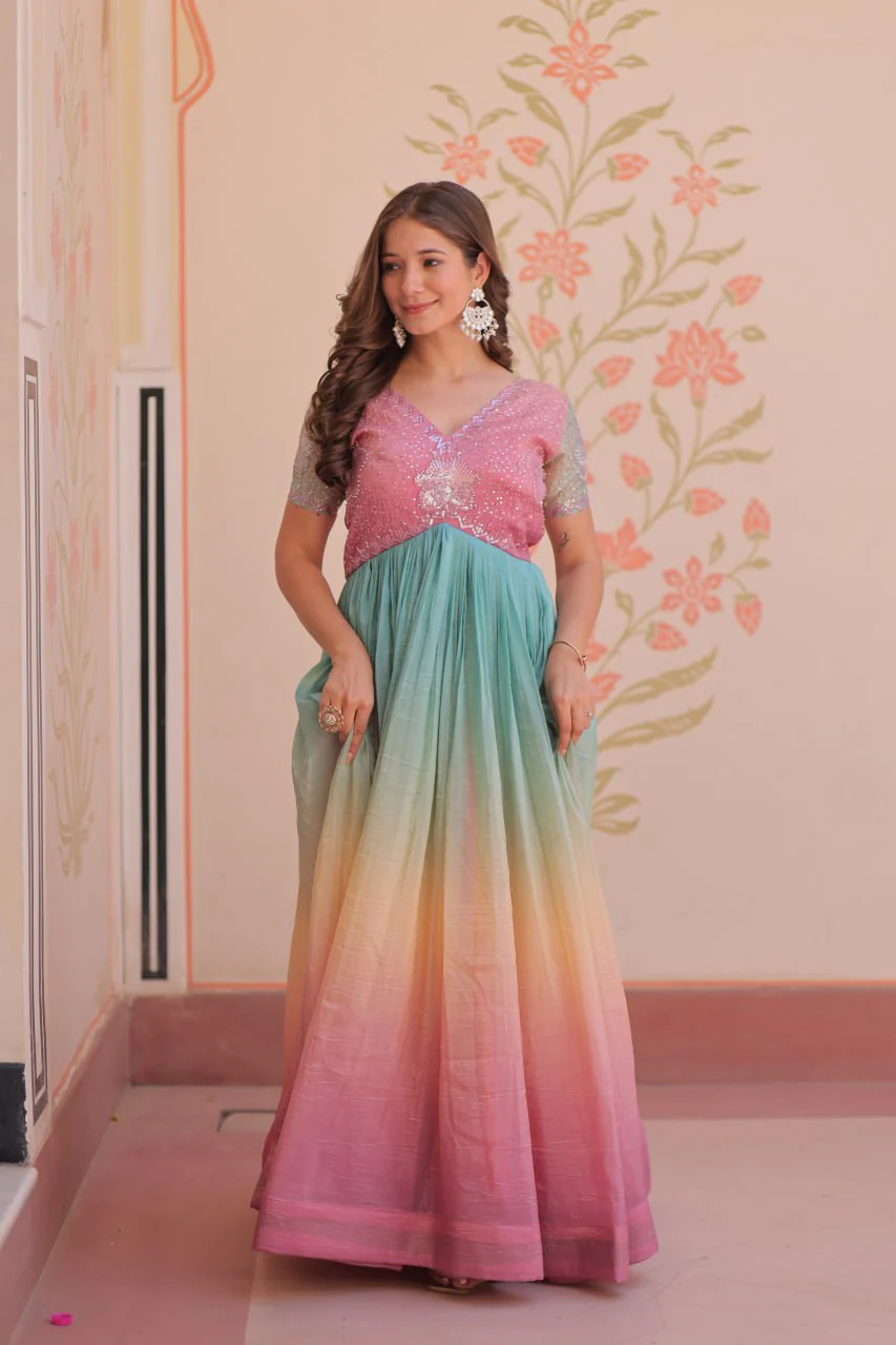 Gold Crush Padding With Beads Embroidered Work Gown - Image 19
