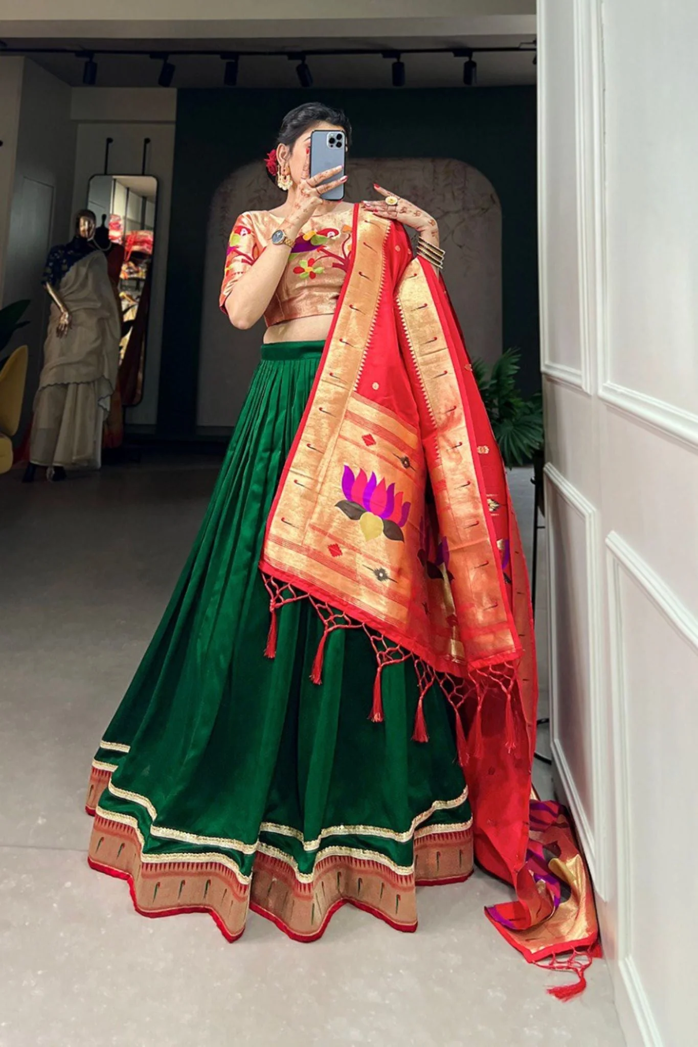 Green Paithani Silk Beautiful Lehenga Choli - Image 6