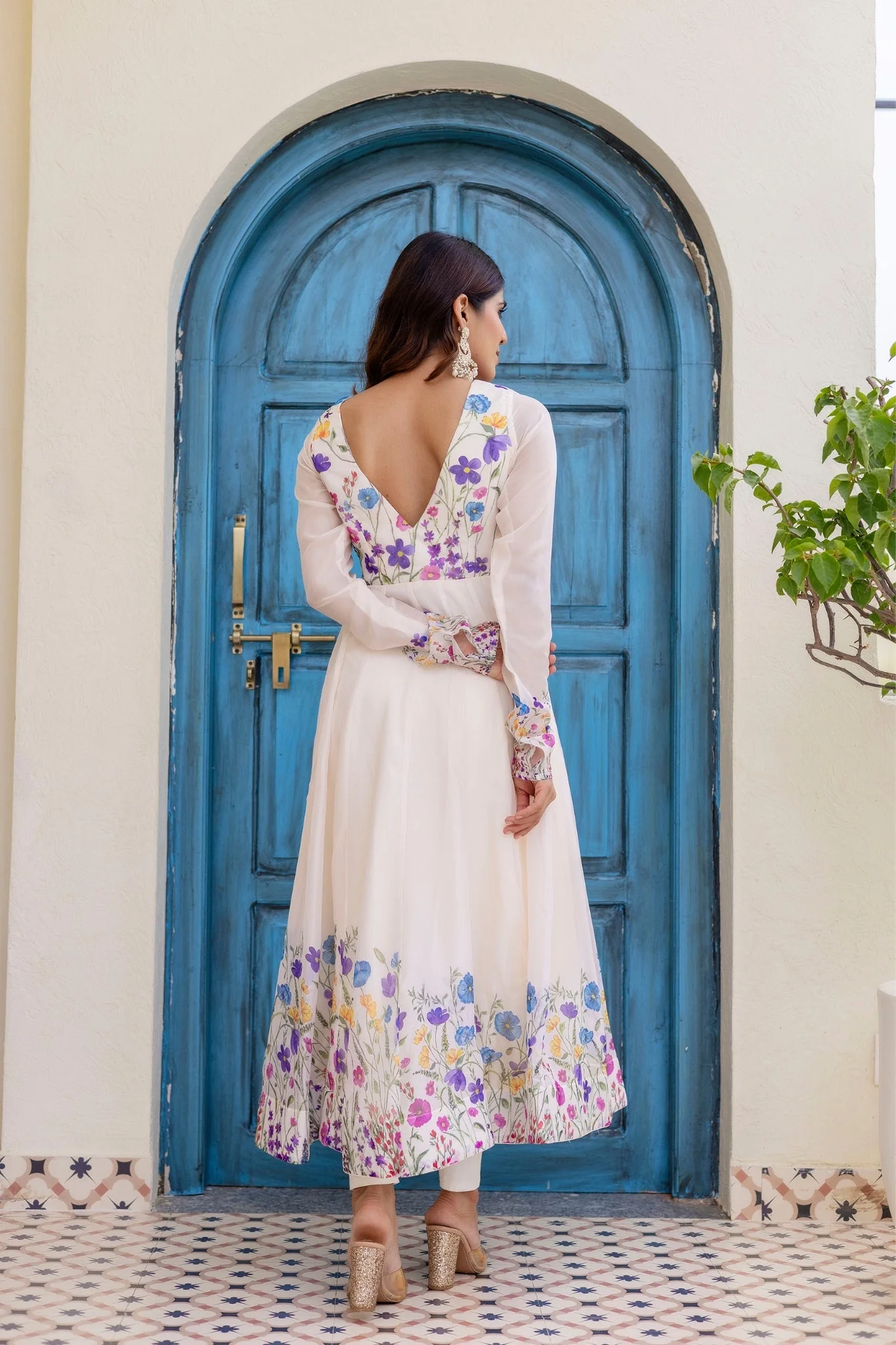 Ivory Floral Printed Organza Anarkali Set With Dupatta - Image 10
