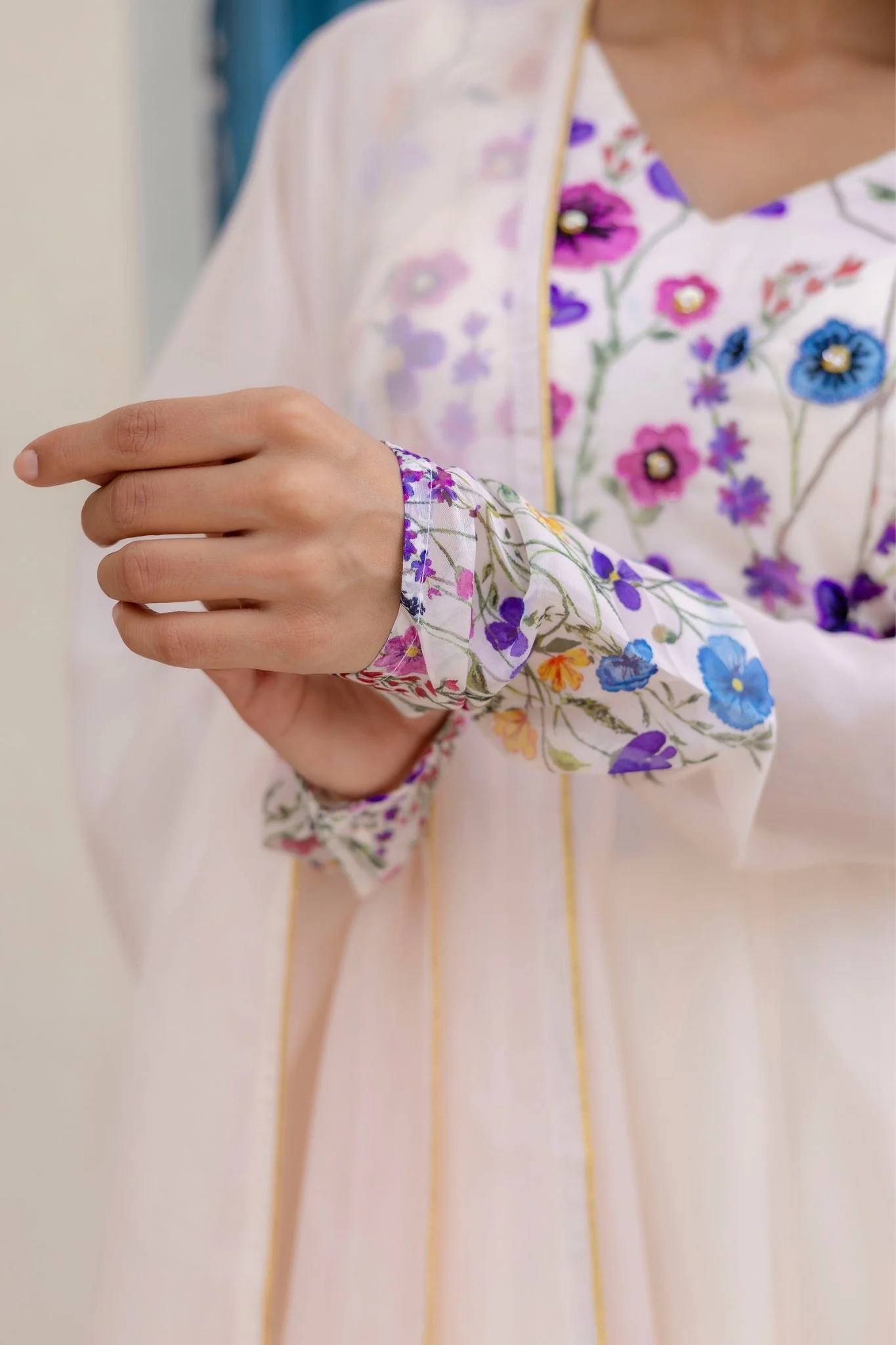 Ivory Floral Printed Organza Anarkali Set With Dupatta - Image 9