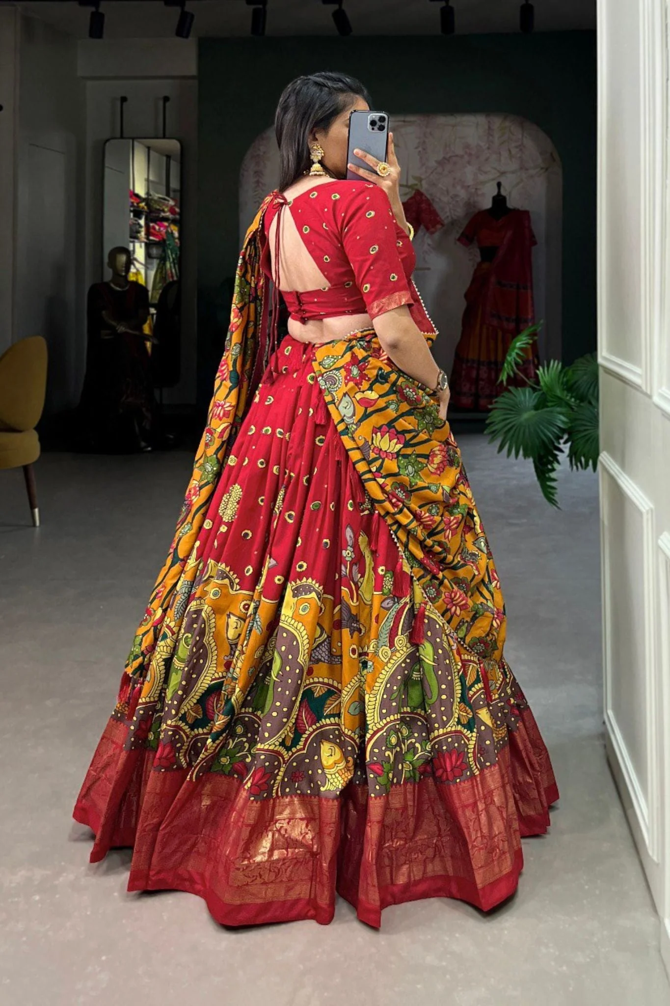 Kalamkari Print With Foil Work Lehenga Choli - Image 3