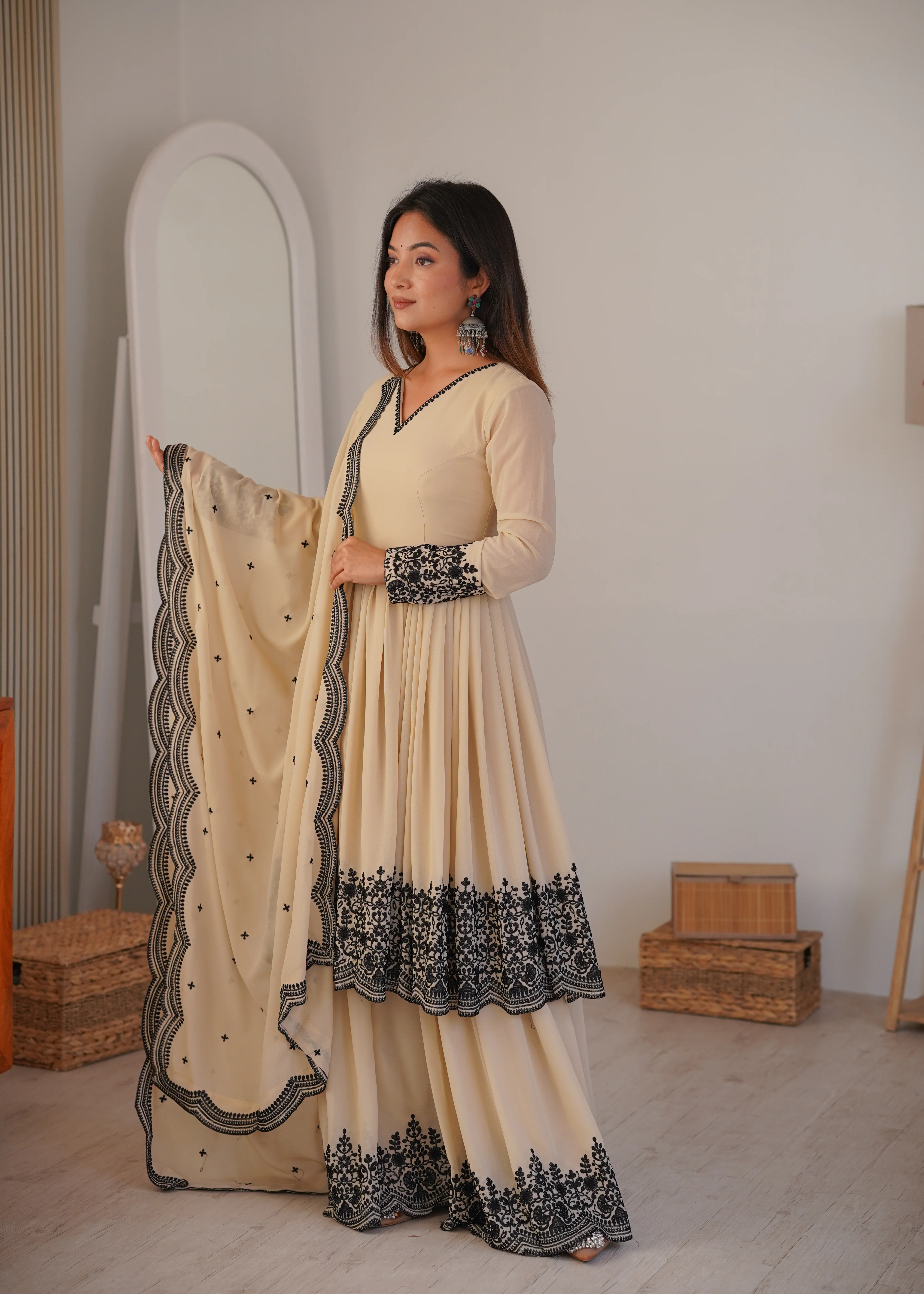 Luxury Beige Faux Georgette Thread Embroidered Suit Set With Dupatta - Image 4