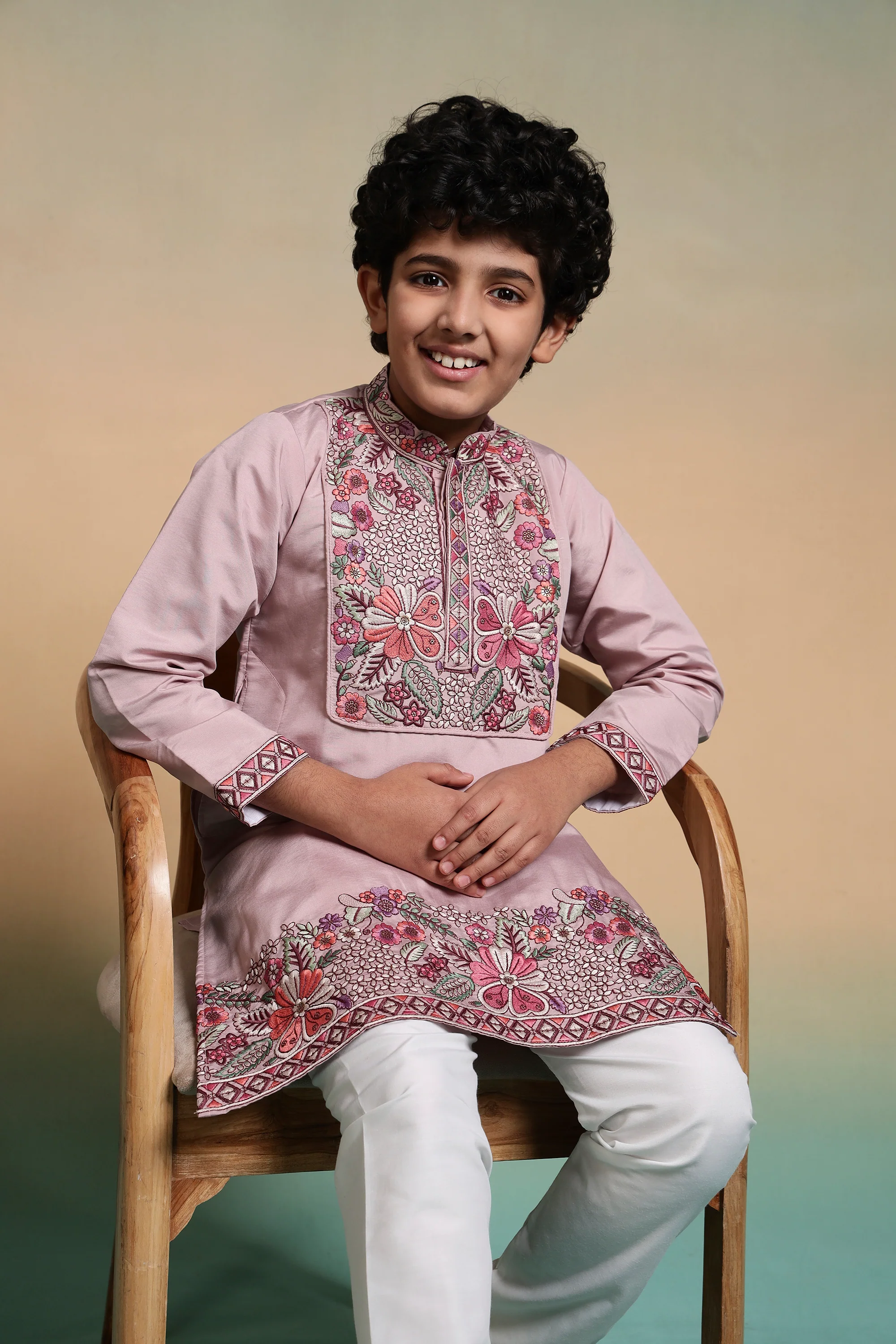 Luxury Pink Viscose Silk Embroidered Kurta Set For Festival - Image 2