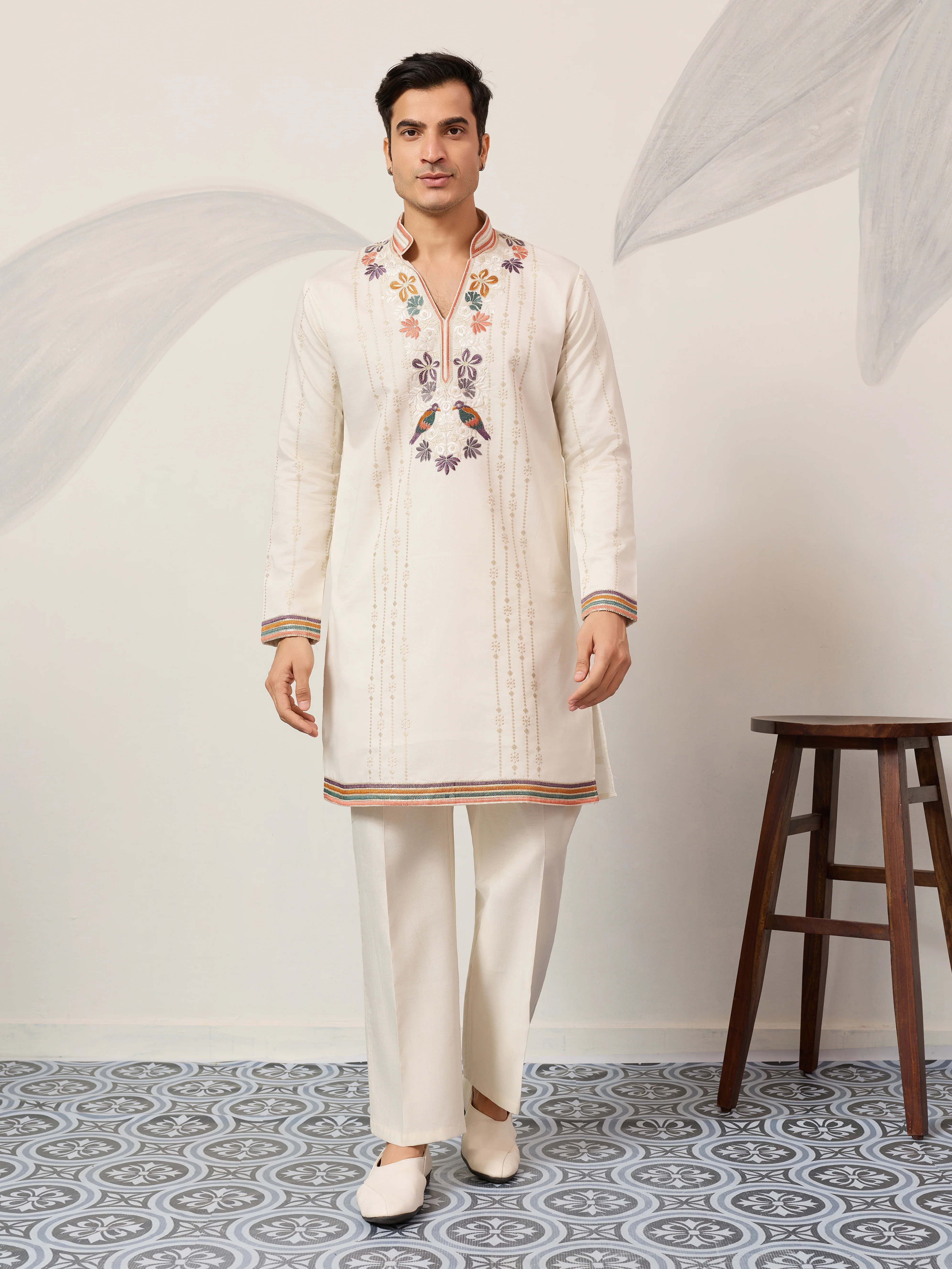 Luxury White V Neck Kurta Pant for Festive Wear - Image 5