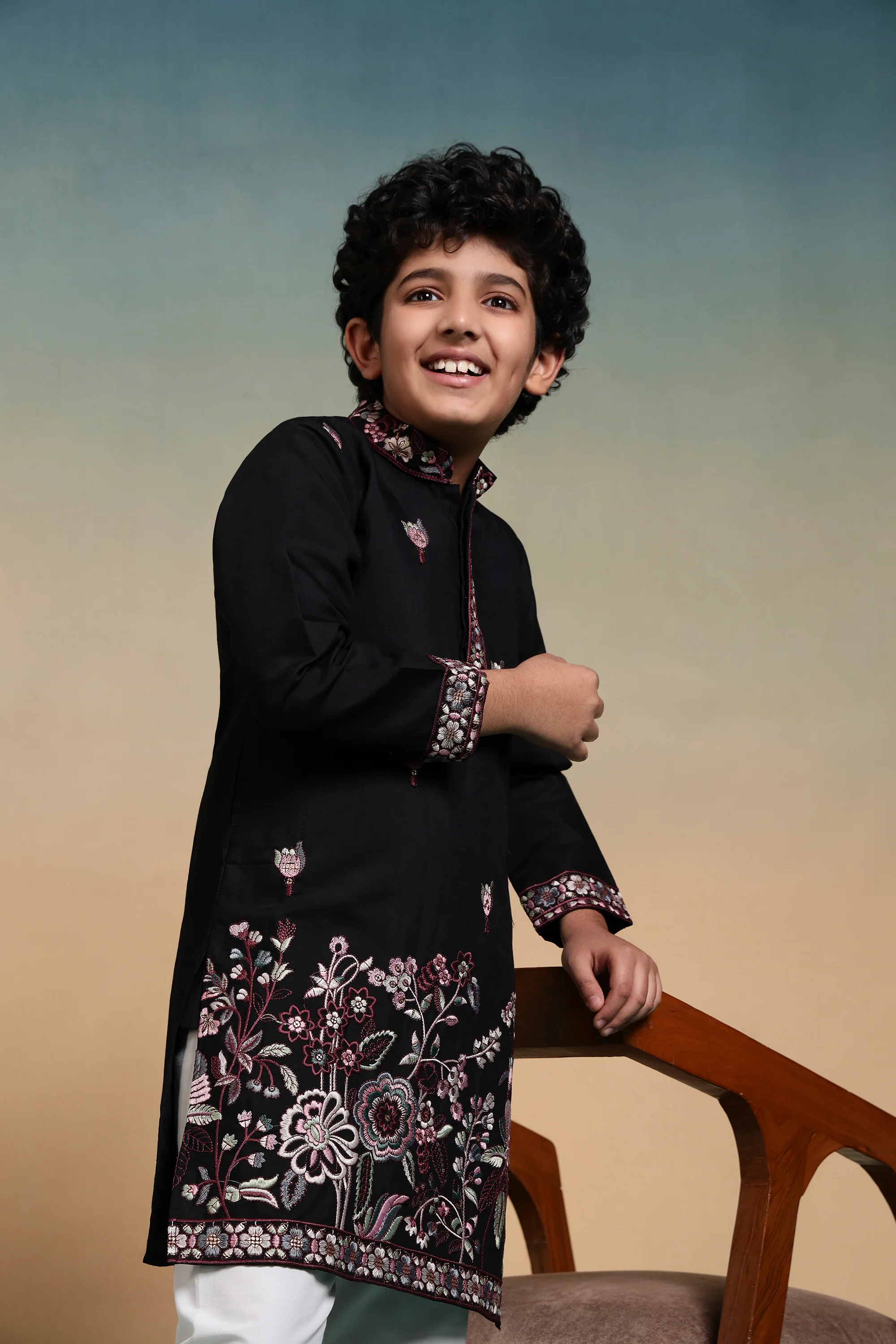 Magic Black Thread Sequence Work Kurta Pant Set For Wedding - Image 2