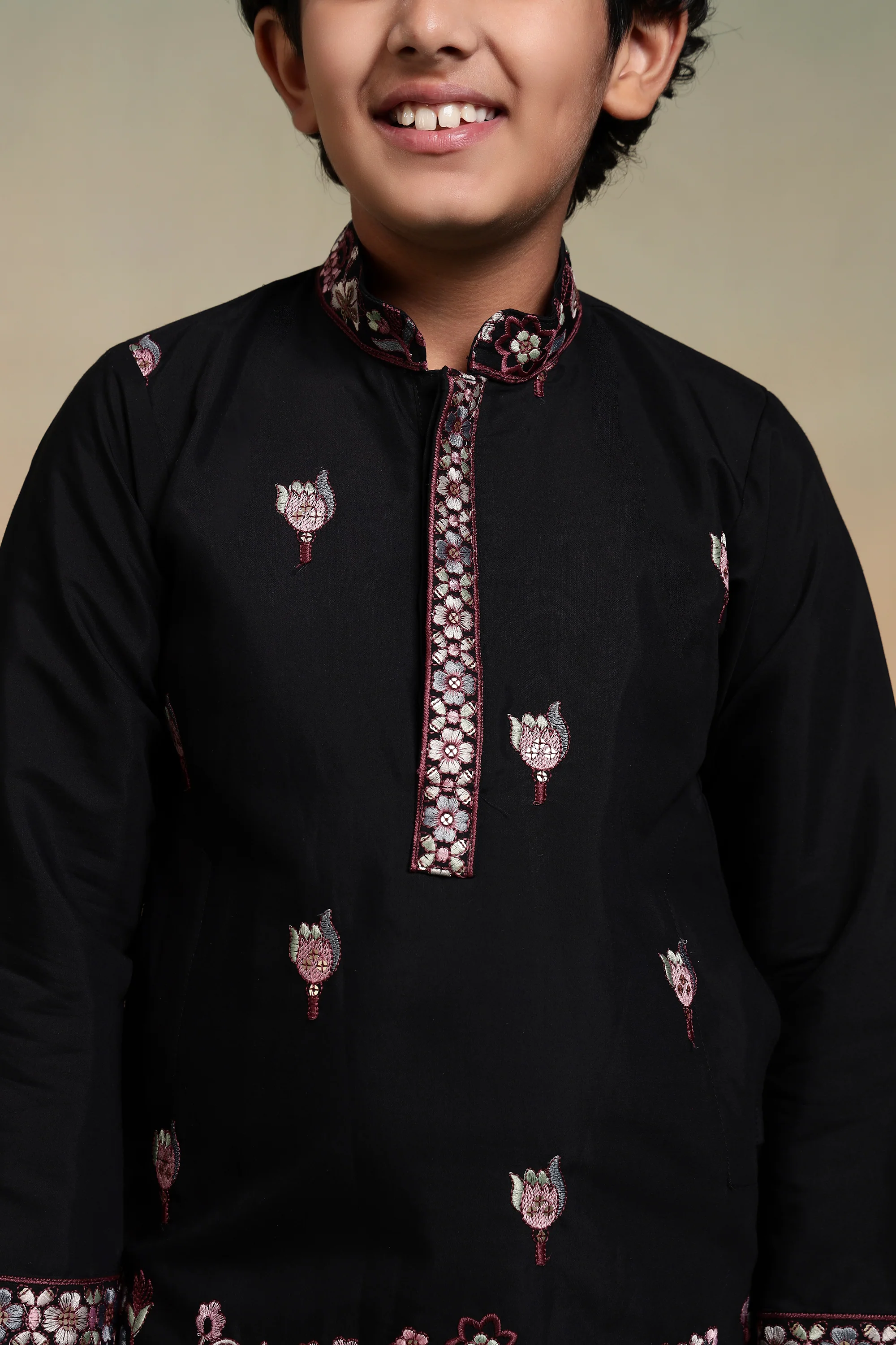 Magic Black Thread Sequence Work Kurta Pant Set For Wedding - Image 3