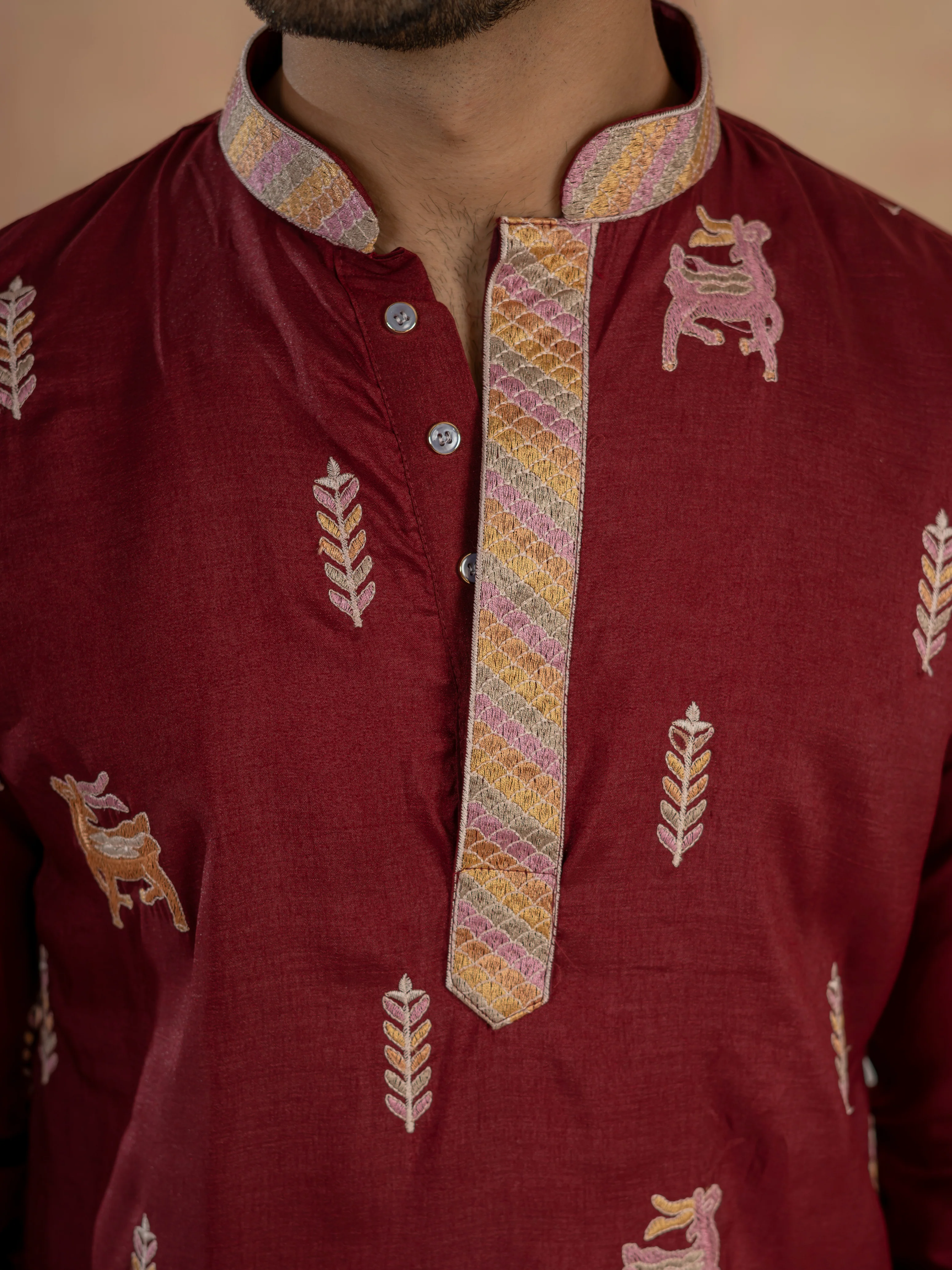 Partywear Maroon Silk Embroidered Work Kurta Set For Mens - Image 3