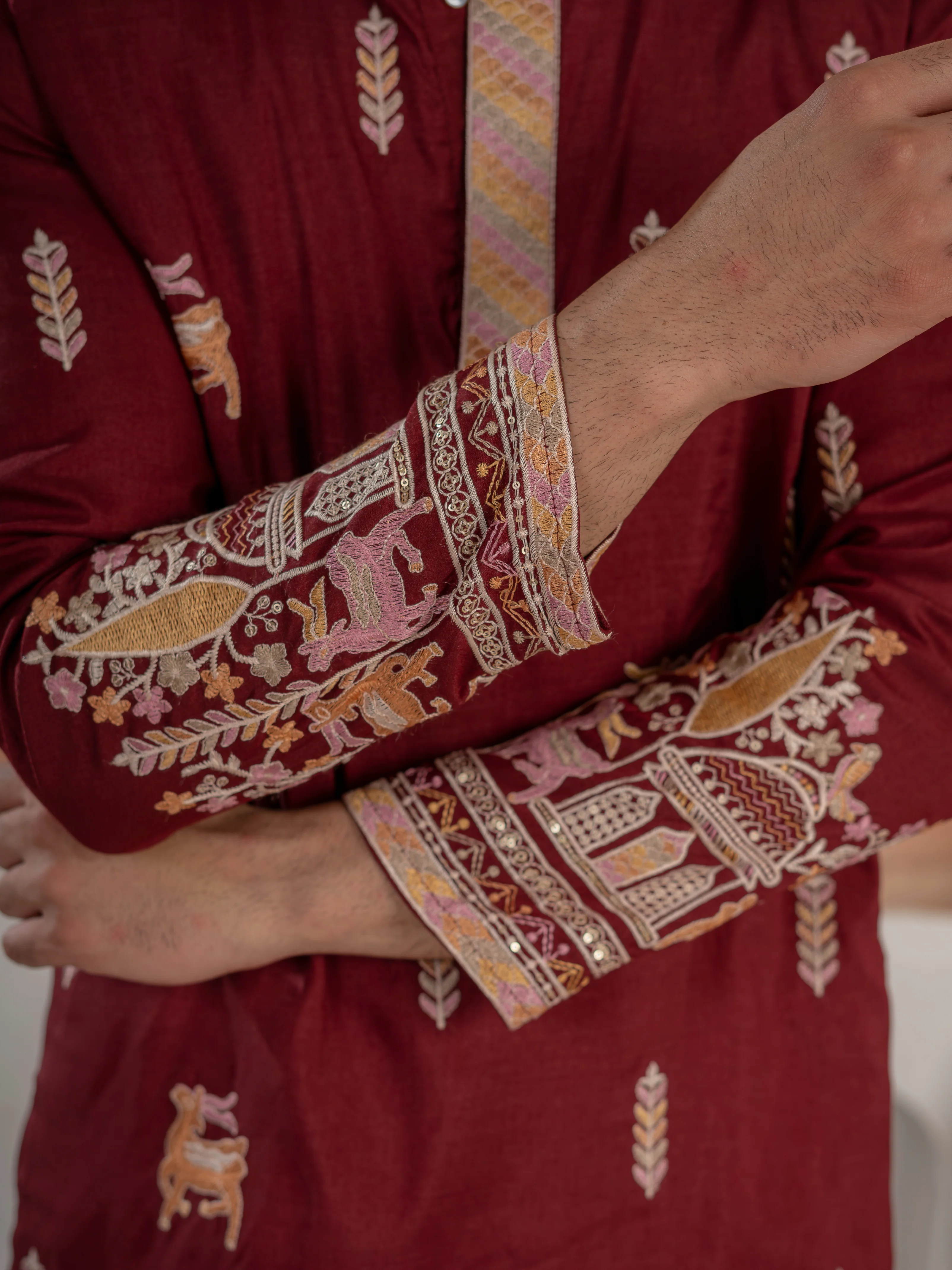 Partywear Maroon Silk Embroidered Work Kurta Set For Mens - Image 4