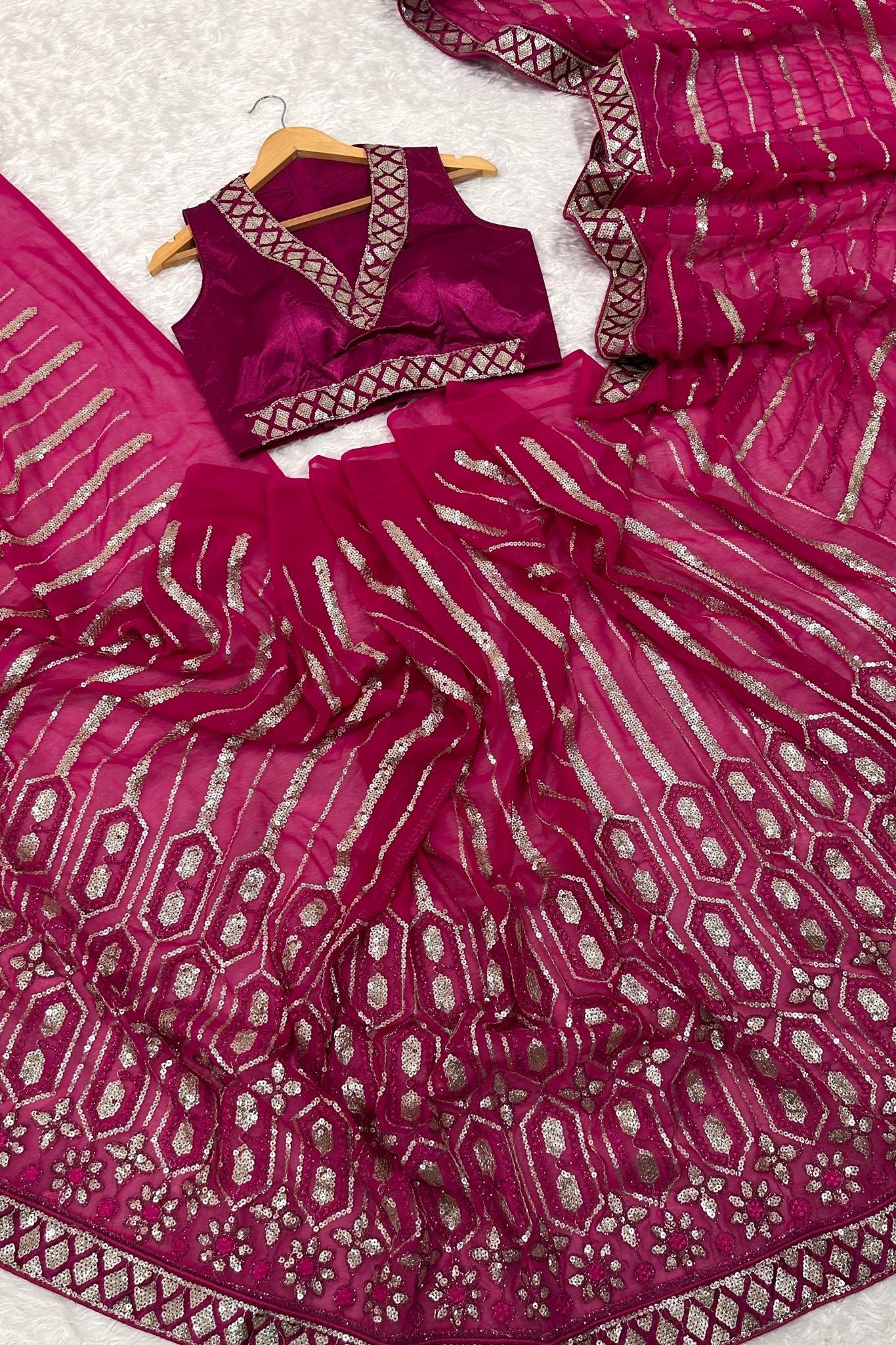 Pink Color Bollywood Georgette Saree - Image 7
