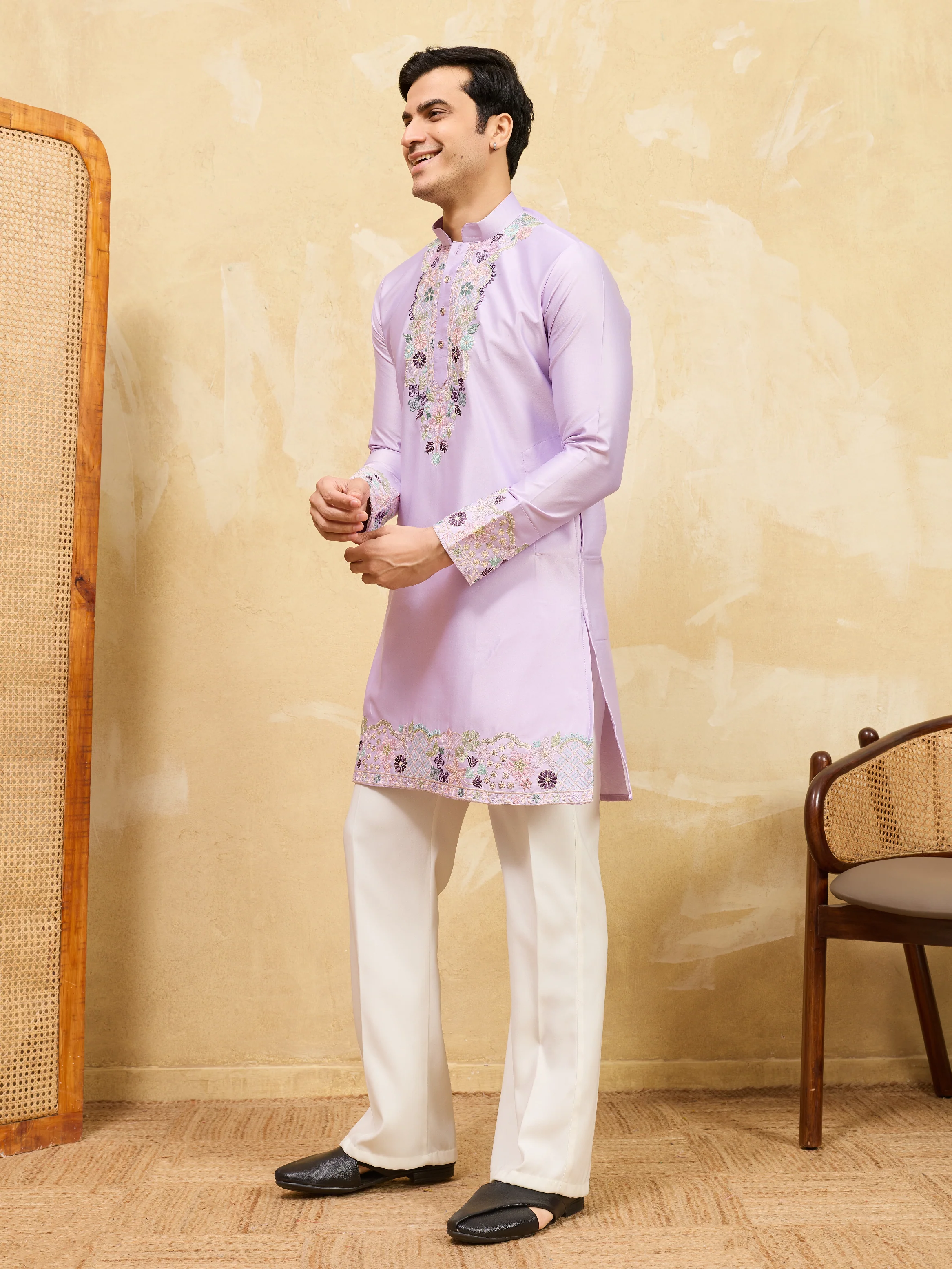 Premium Lavender Viscose Silk Thread Work Kurta Set - Image 4