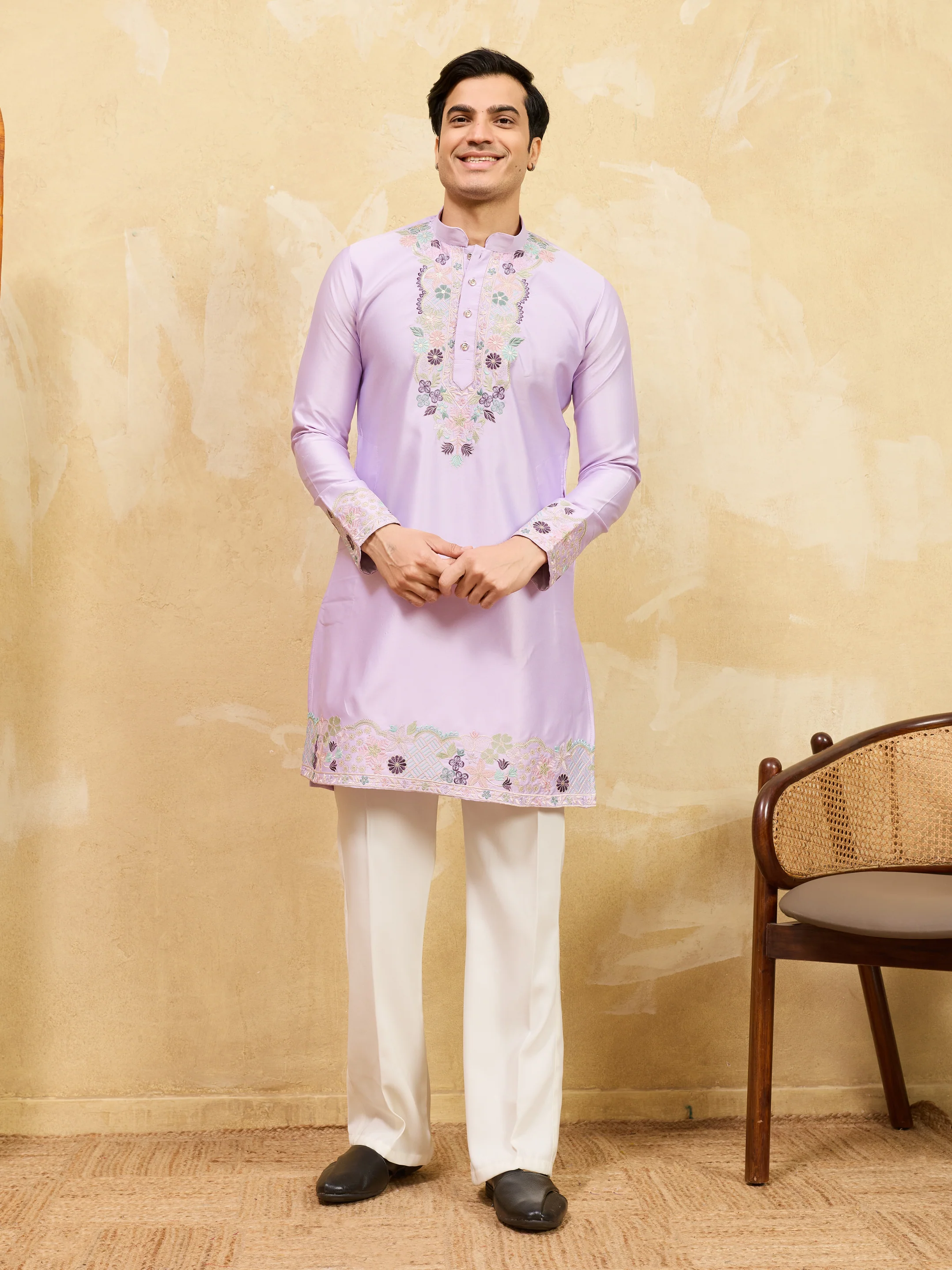 Premium Lavender Viscose Silk Thread Work Kurta Set - Image 5