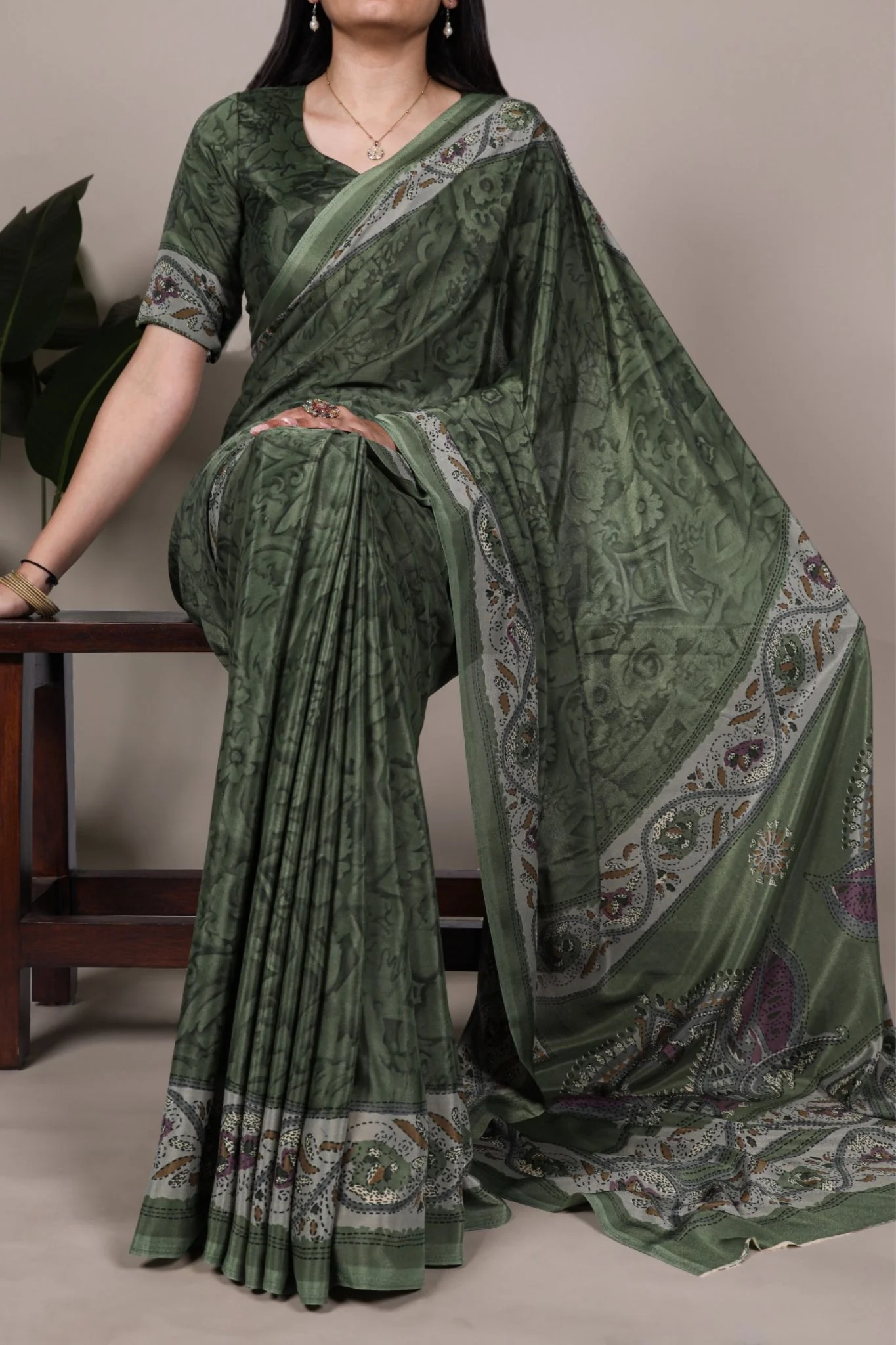 Printed Crepe Saree - Image 4