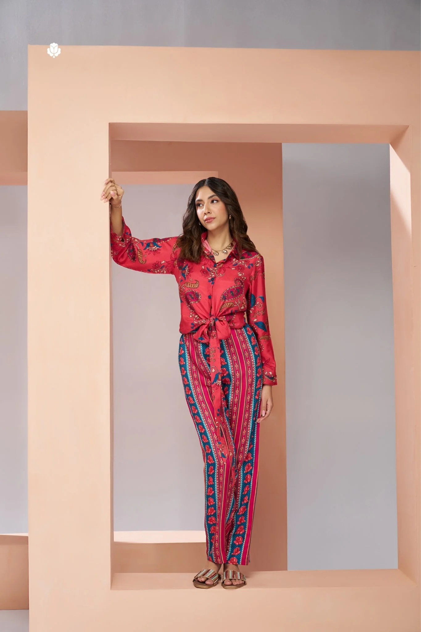 Pure Muslin Silk Coral Pink Co-Ord Set For Women - Image 3