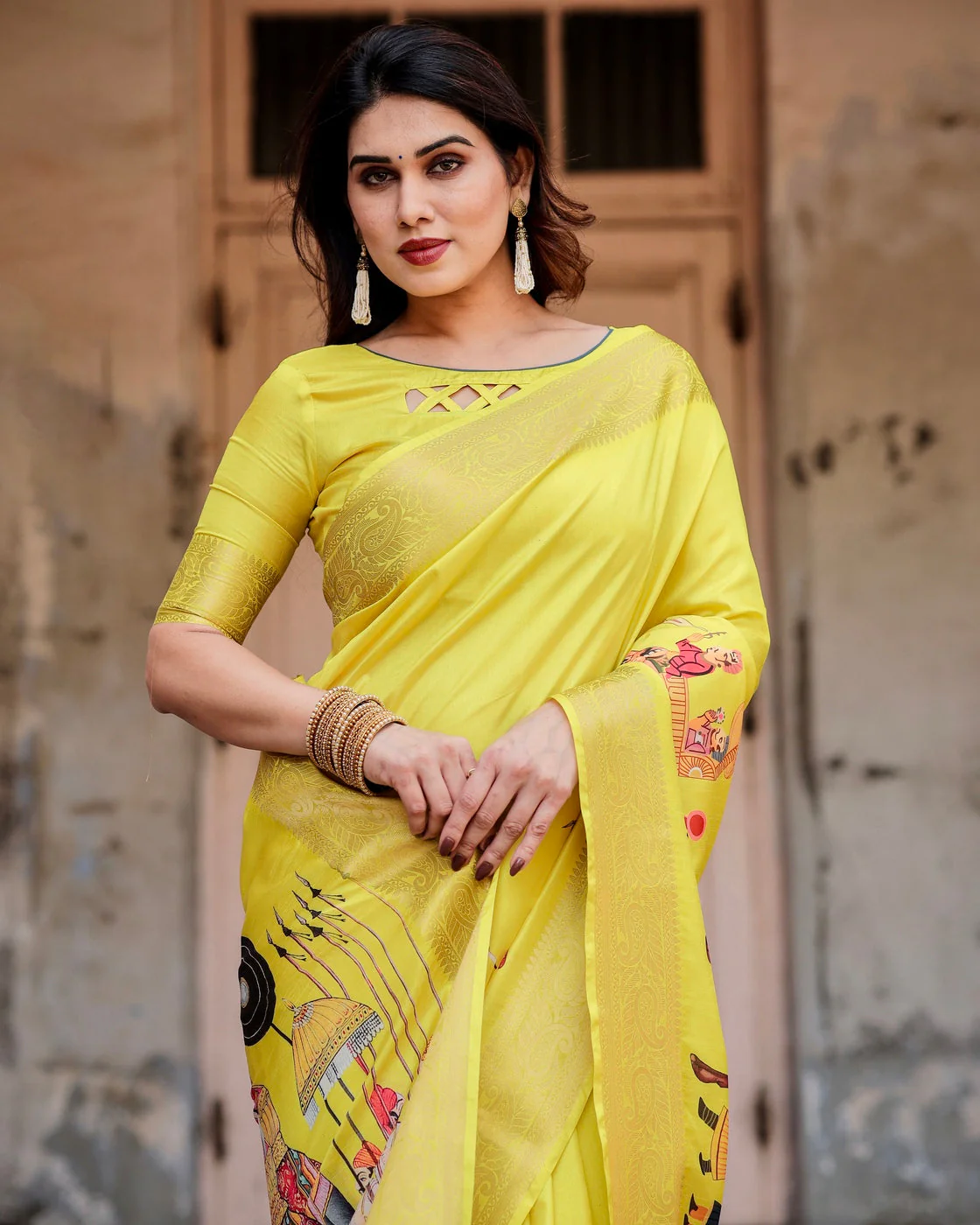 Pure Silk Digitally Printed Saree Weaved With Golden Zari Comes With Tassels - Image 11