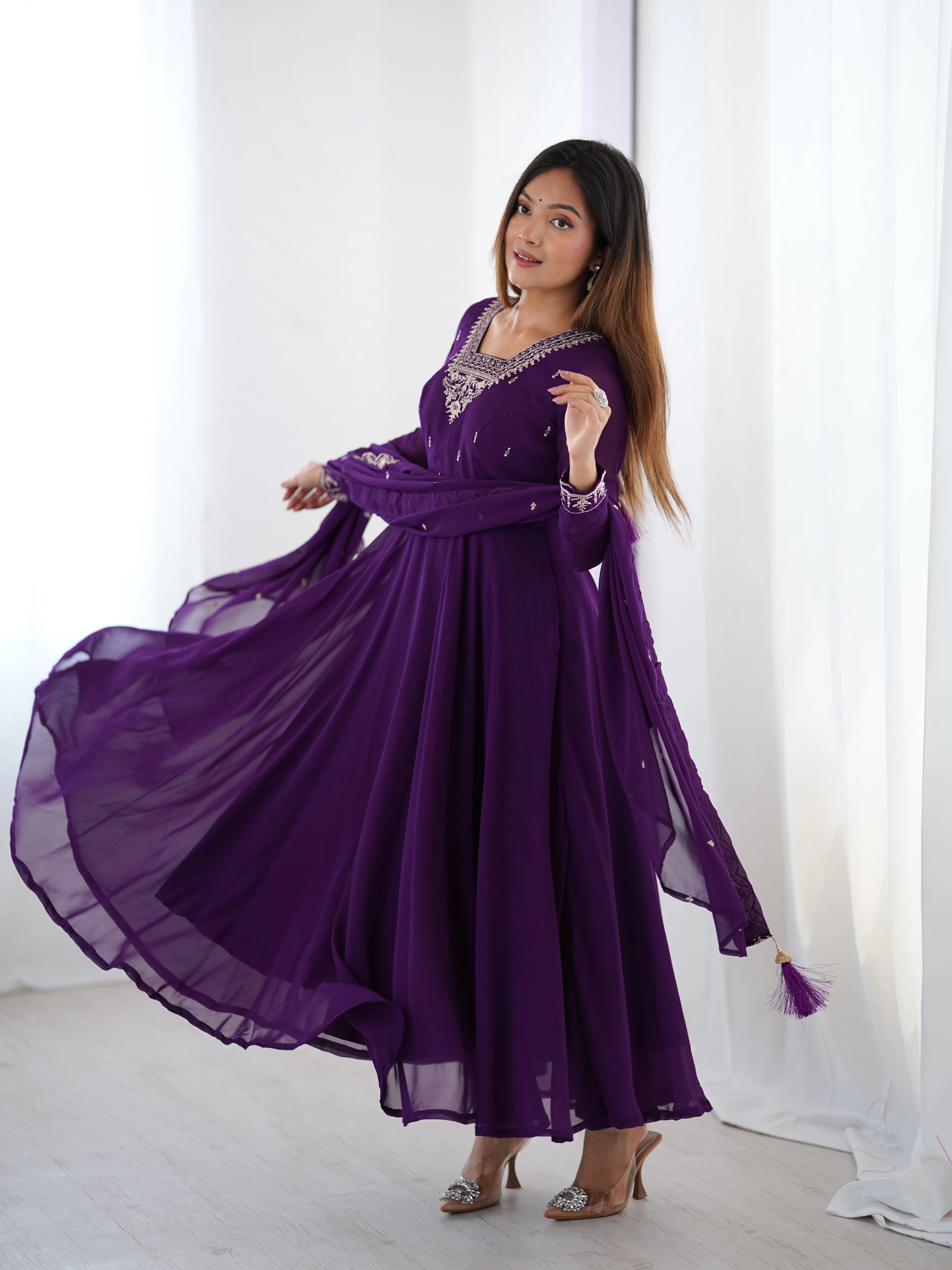 Pure Soft Faux Georgette Fully Flaired Anarkali Suit Comes With Duppatta & Pant - PURPLE - Image 4