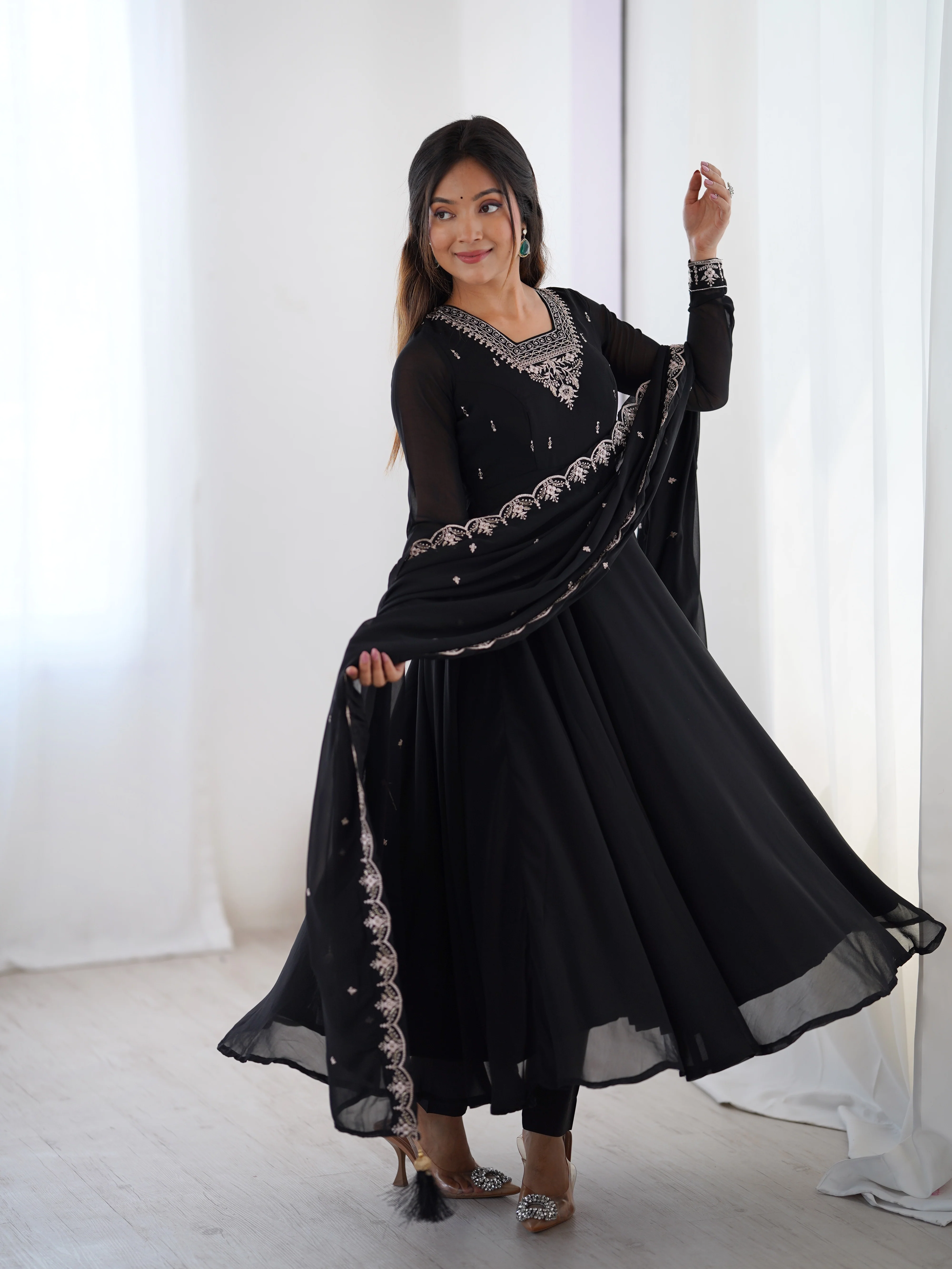 Pure Soft Faux Georgette Fully Flaired Anarkali Suit Comes With Duppatta & Pant - BLACK - Image 6