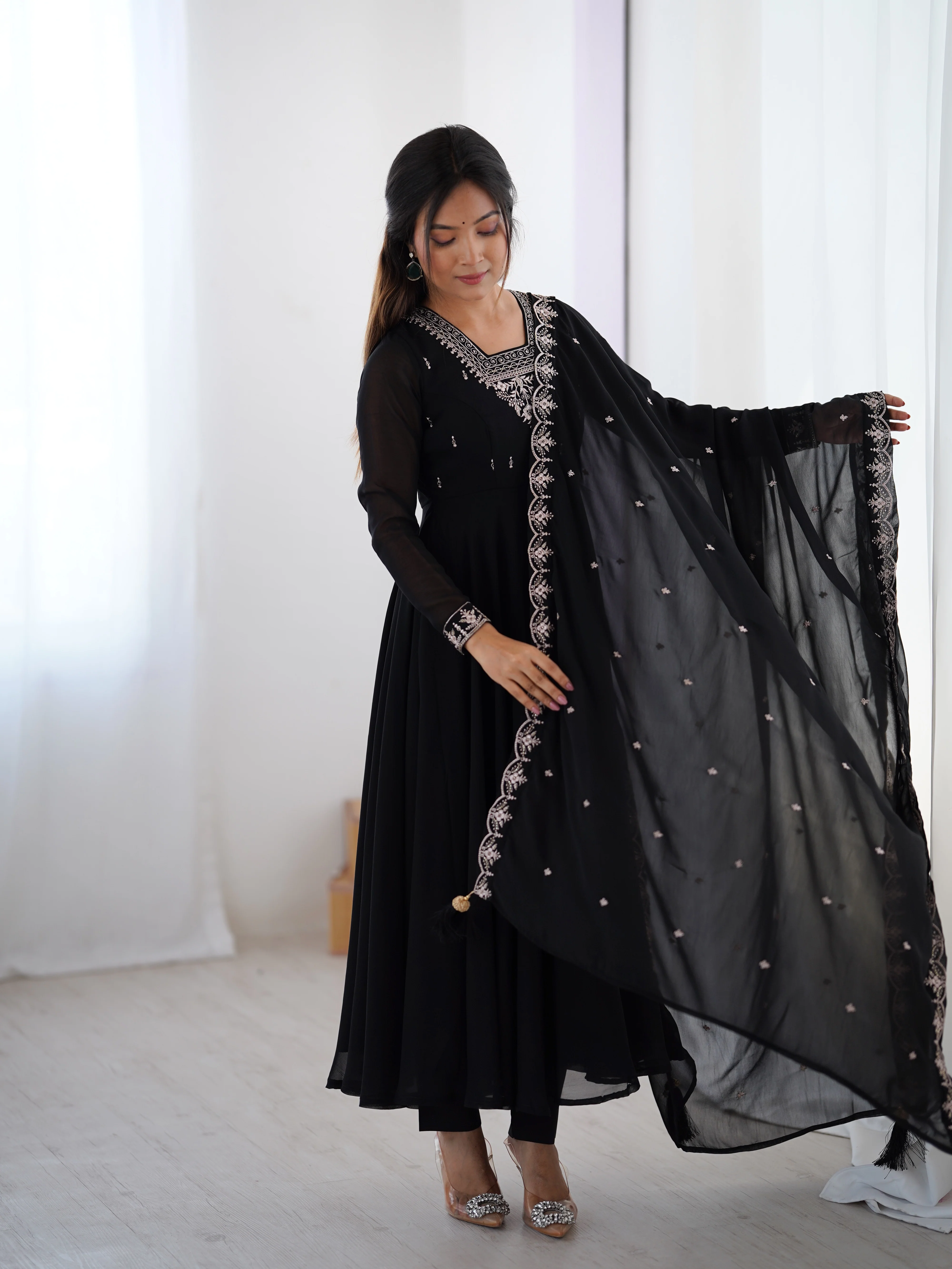 Pure Soft Faux Georgette Fully Flaired Anarkali Suit Comes With Duppatta & Pant - BLACK - Image 8