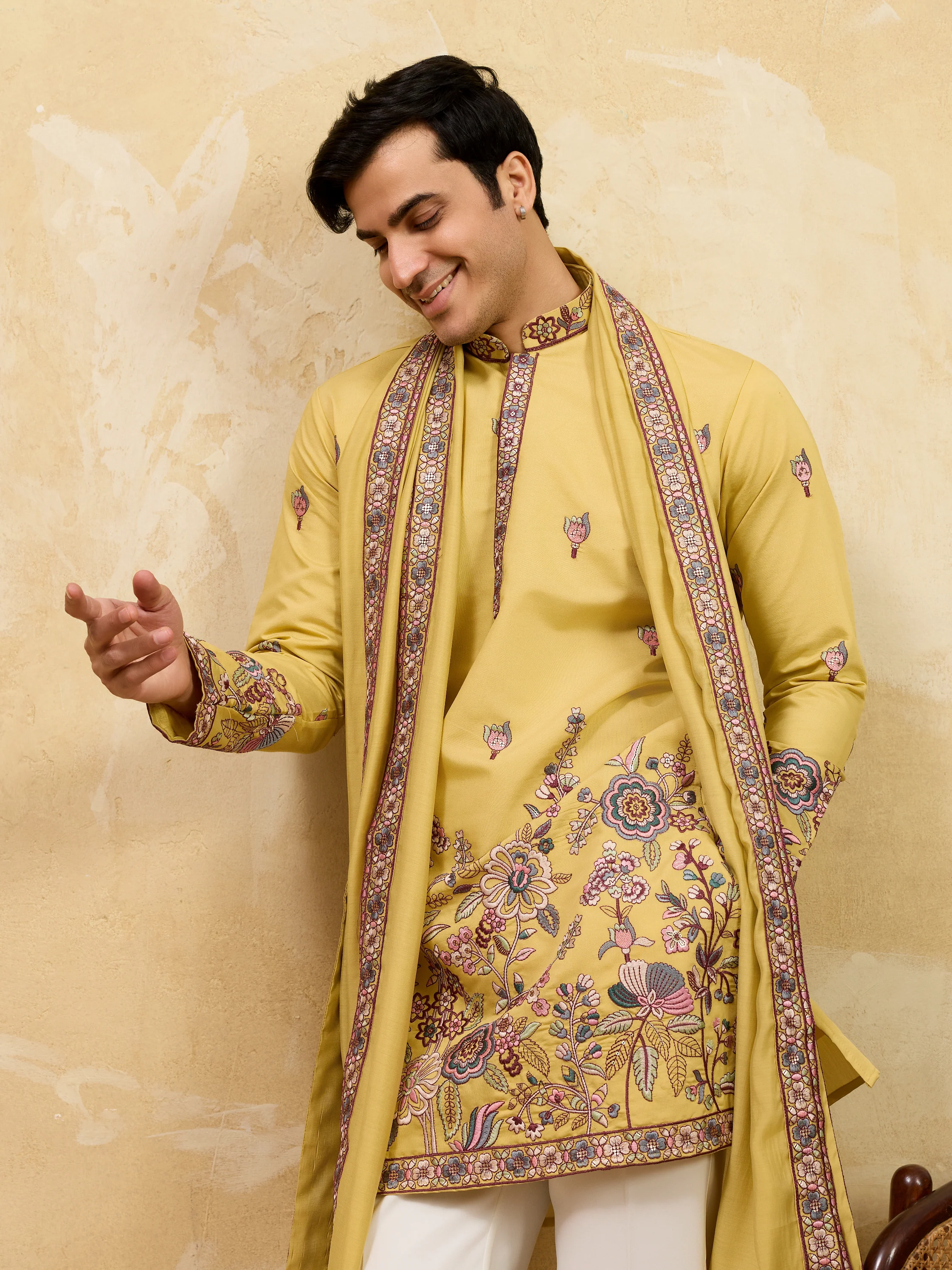 Radiant Yellow Viscose Silk Embroidered Kurta with Dupatta - Image 2