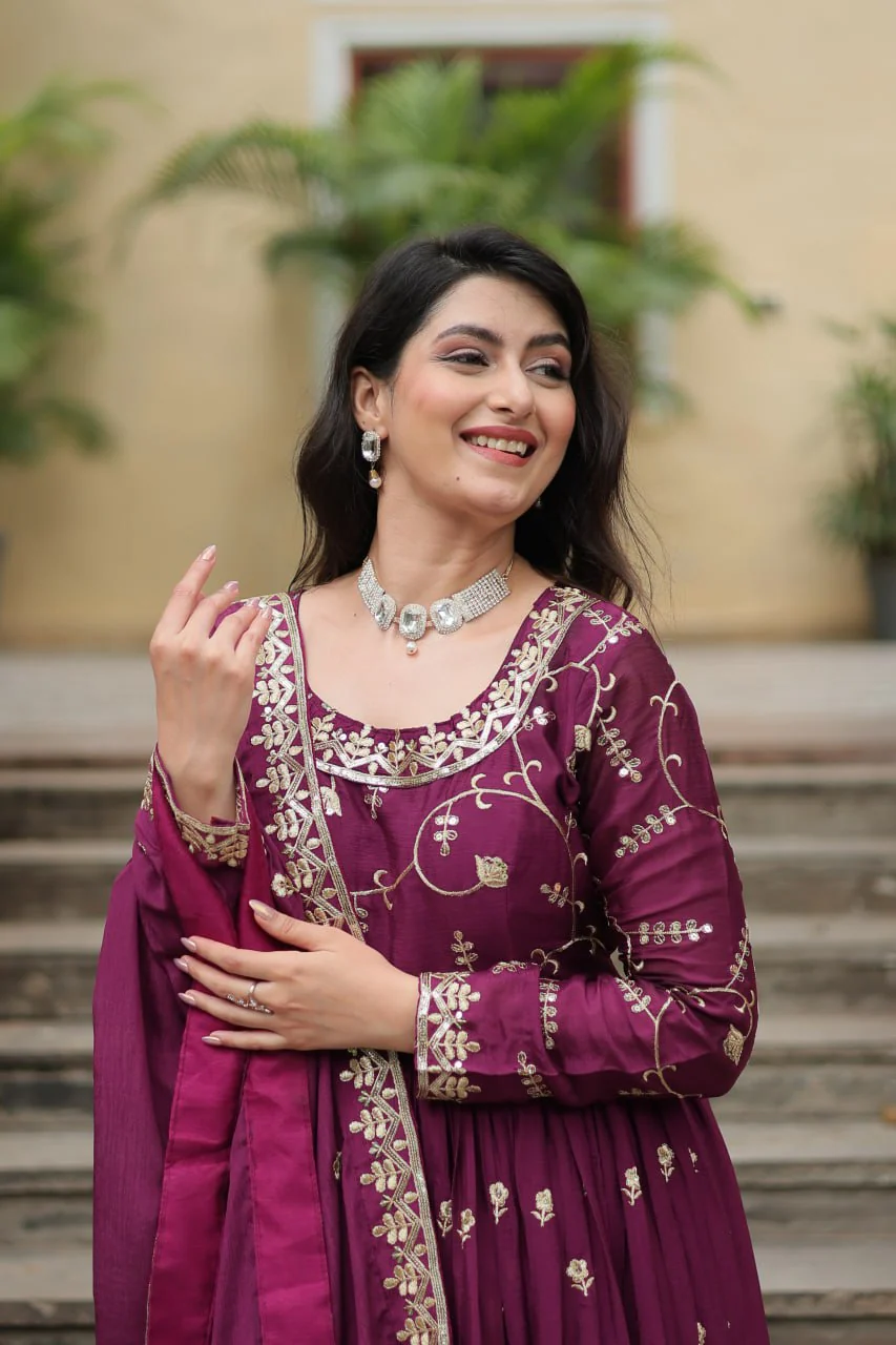 Rich Sequins Embroidered Work Women Suit Set - Image 34