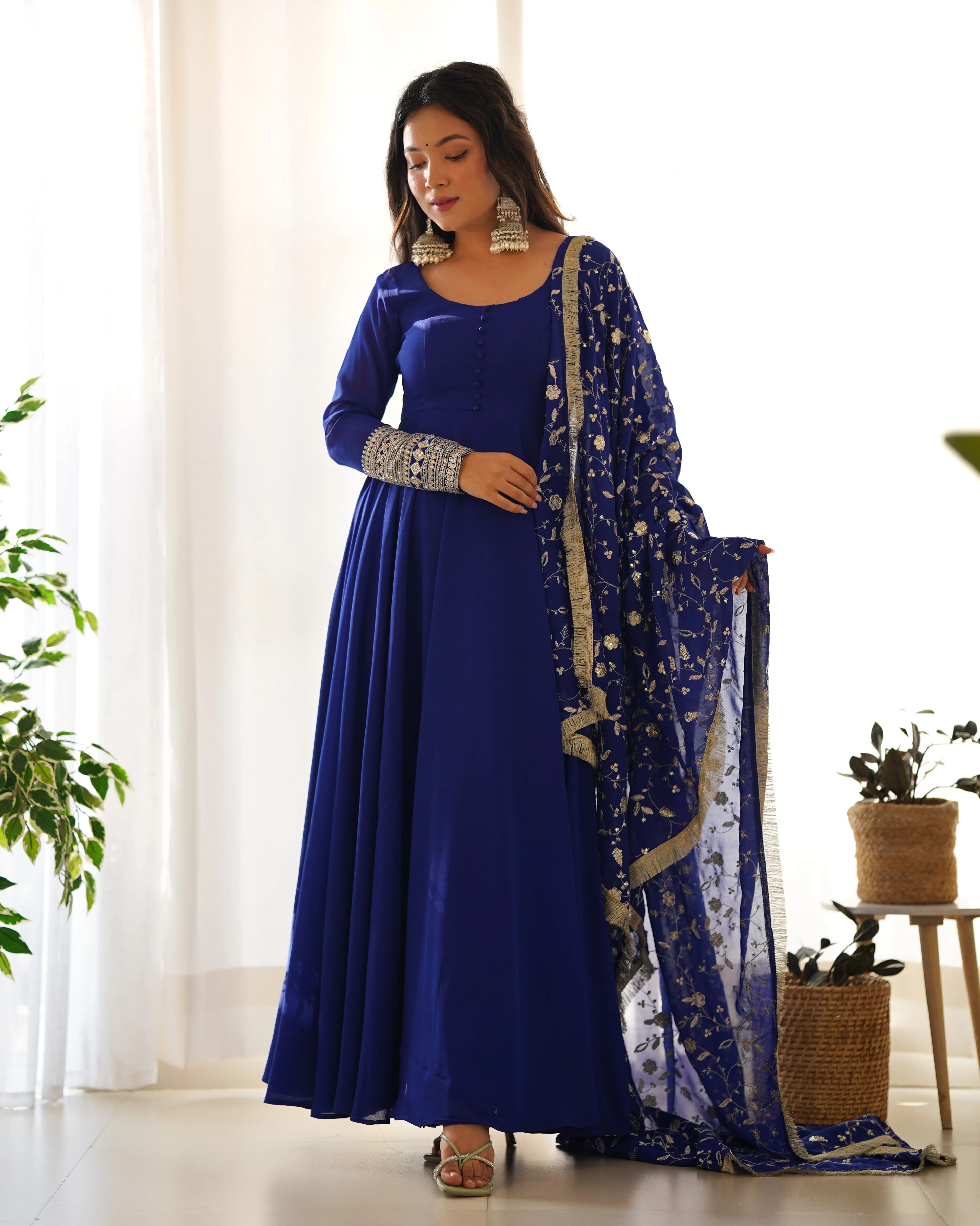 Royal Blue Color Pure Faux Georgette Kurti With Huge Flair Comes With Duppatta & Pant - Image 10