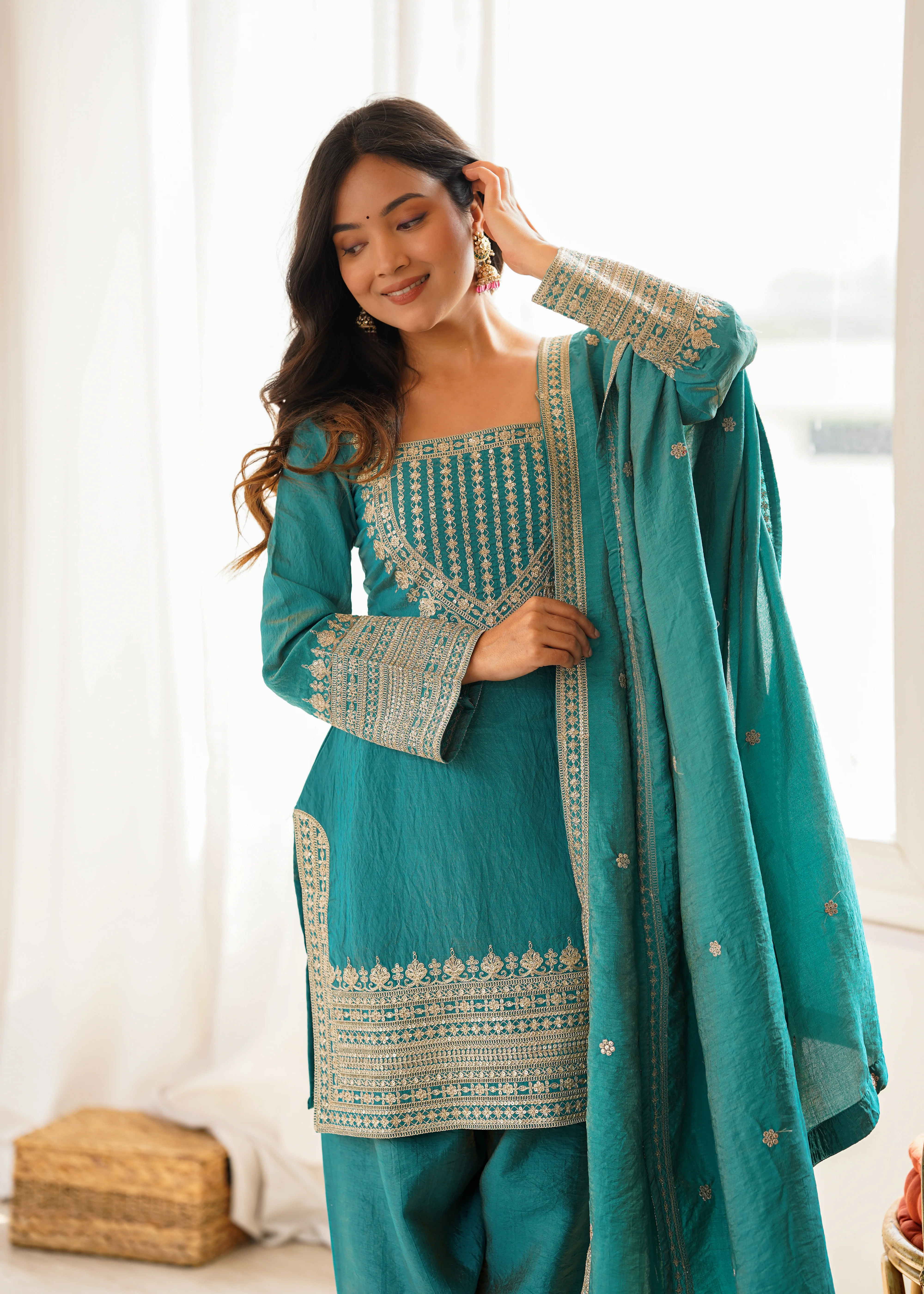 Royal Green NC Vichitra Silk Fancy Kurta with Farshi Shalwar and Dupatta - Image 6