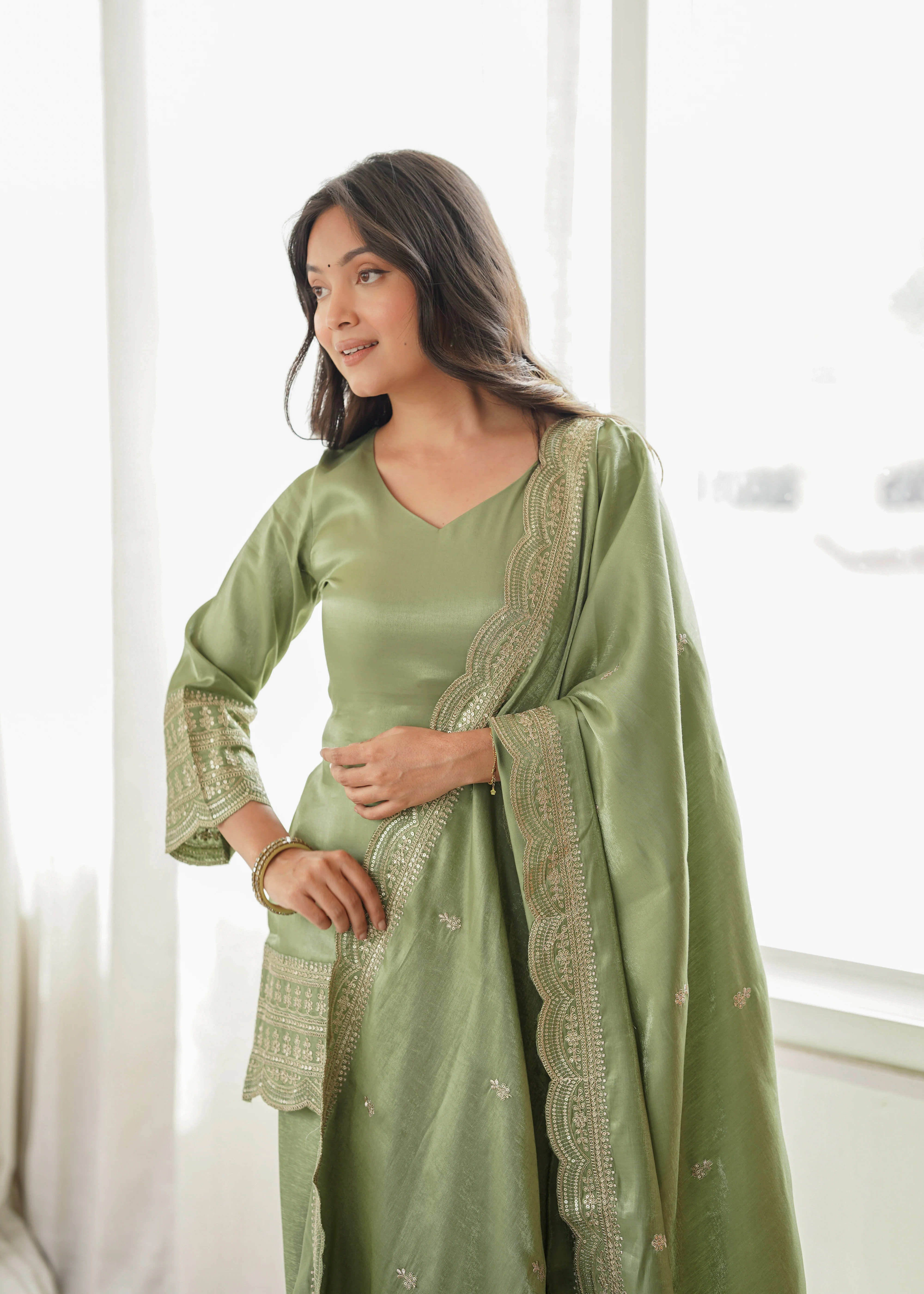 Royal Green Roman Silk Fancy Kurta with Farshi Shalwar and Dupatta - Image 4