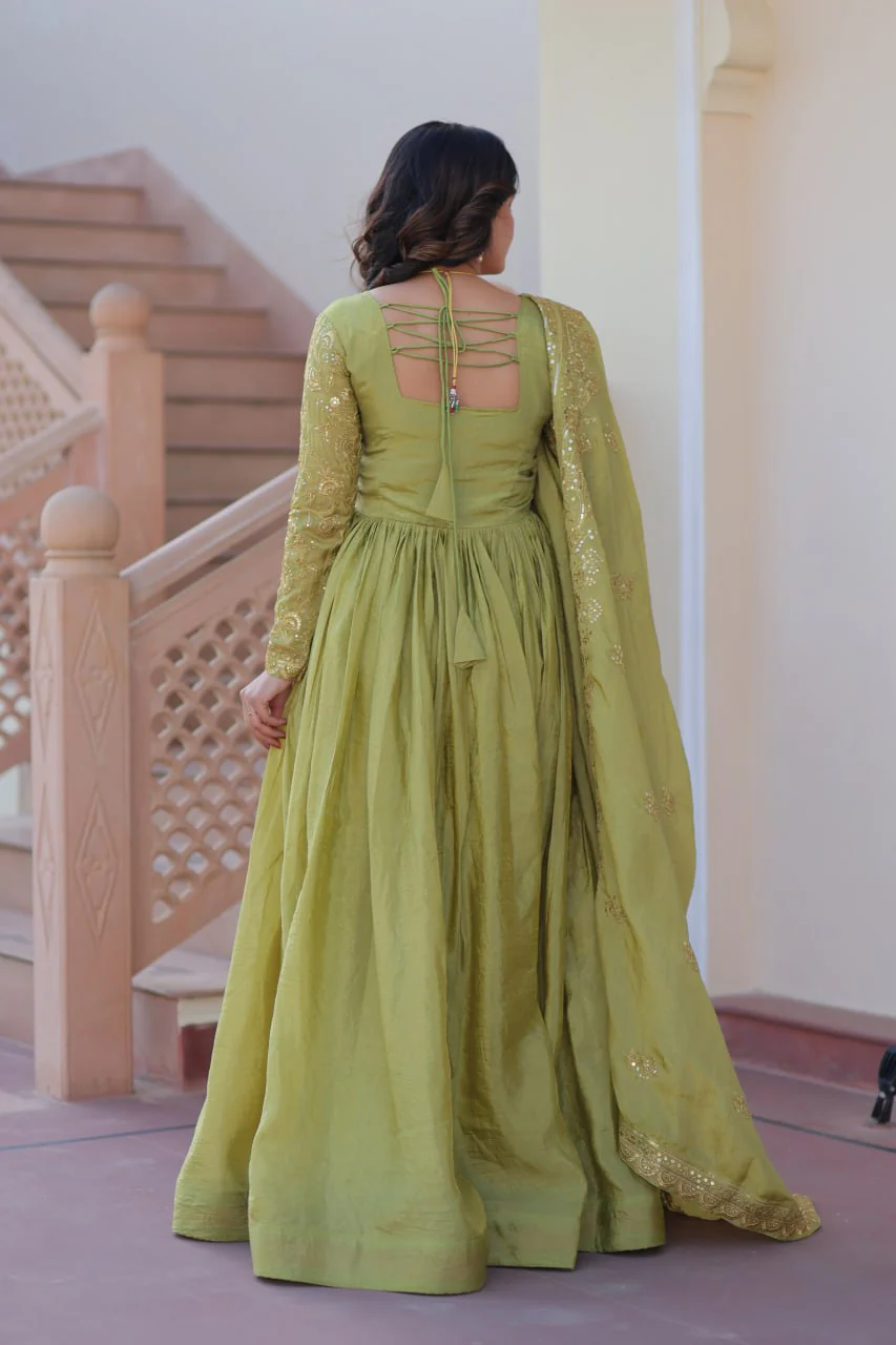 Stunning Gold Crush with Multi Thread Embroidery Sequins Work Gown Set - Image 4