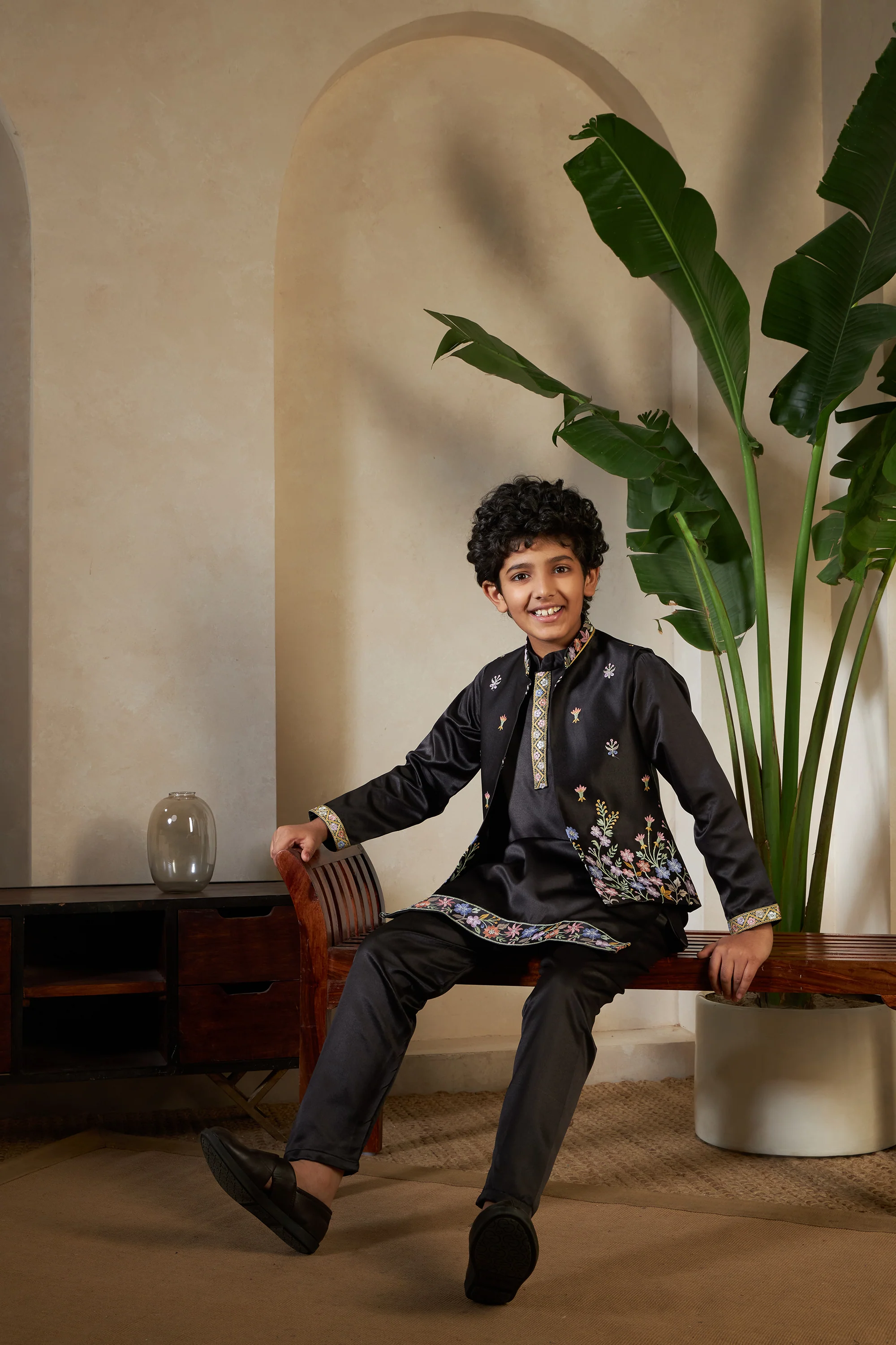 Stylish Black Satin Kurta Koti Set For Wedding Wear - Image 4