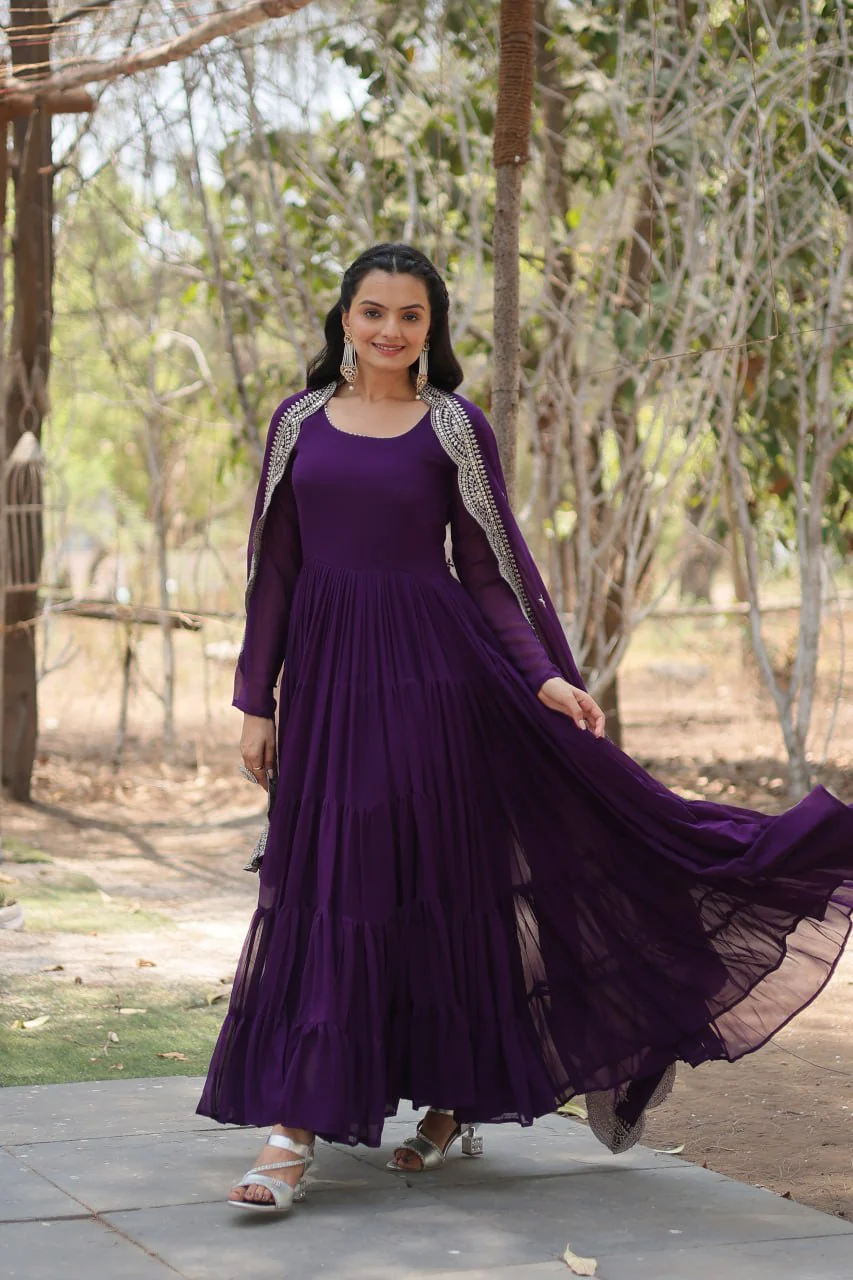 Stylish Women Tiered Gown With Dupatta Set - Image 20
