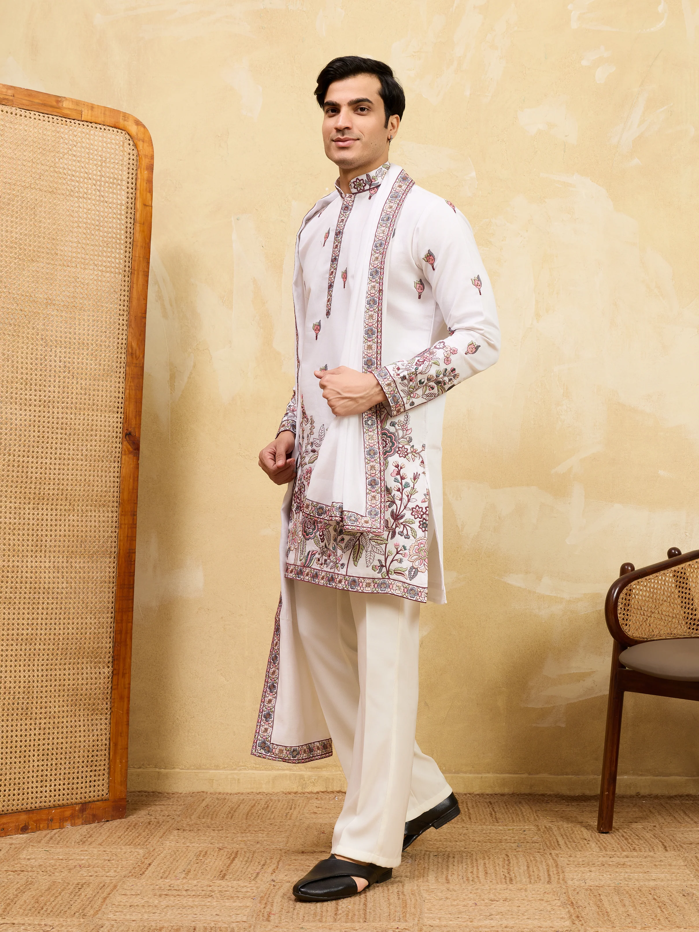 Traditional White Viscose Silk Wedding Kurta and Dupatta for Men - Image 6