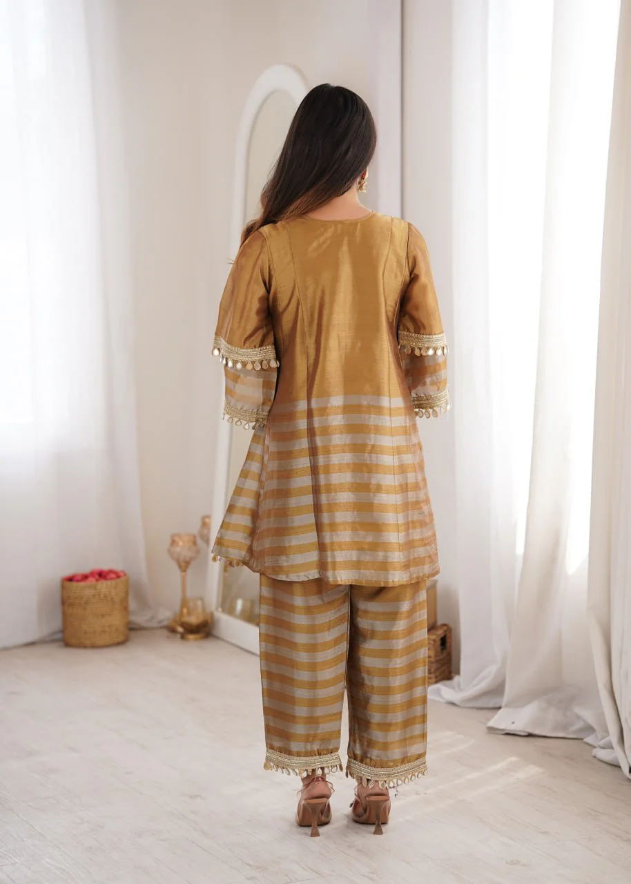 Two-Tone Tissue Mirror Work Ready-Made Top Bottom Set with Designer Batwa - Image 4
