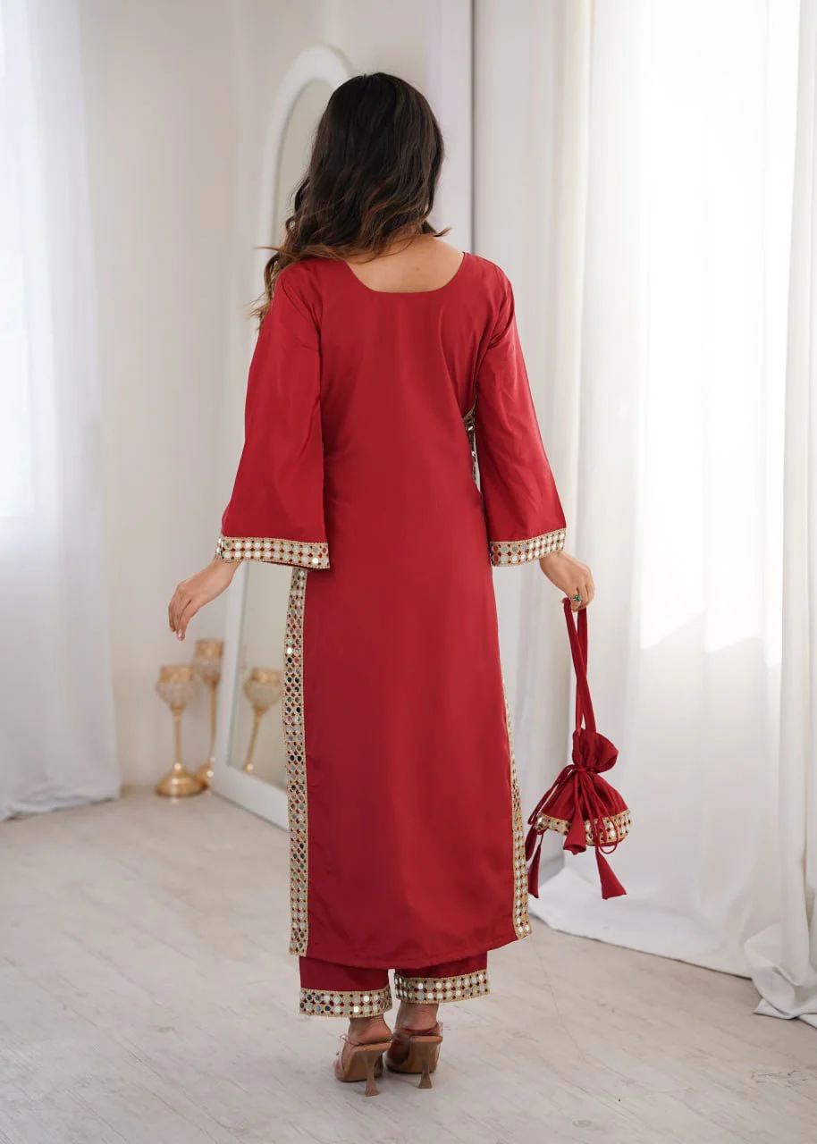 Wedding Special Natural Crepe Mirror Work Kurti Set With Pant & Batwa - Image 4