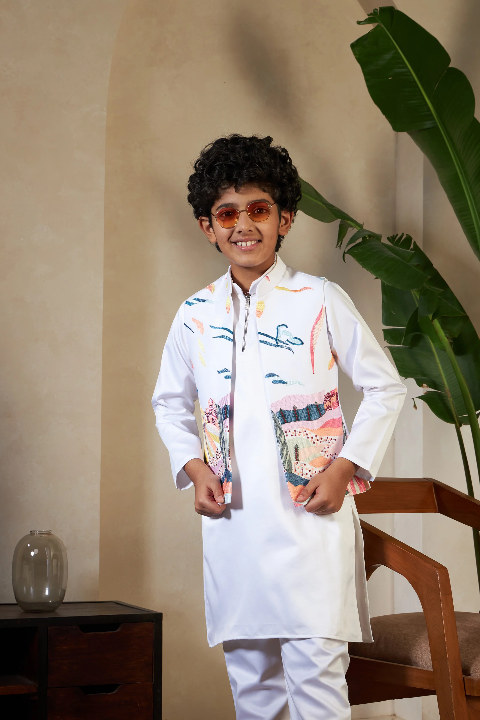 White Embroidered Carnival Kurta-Jacket Set for Boys - Image 6