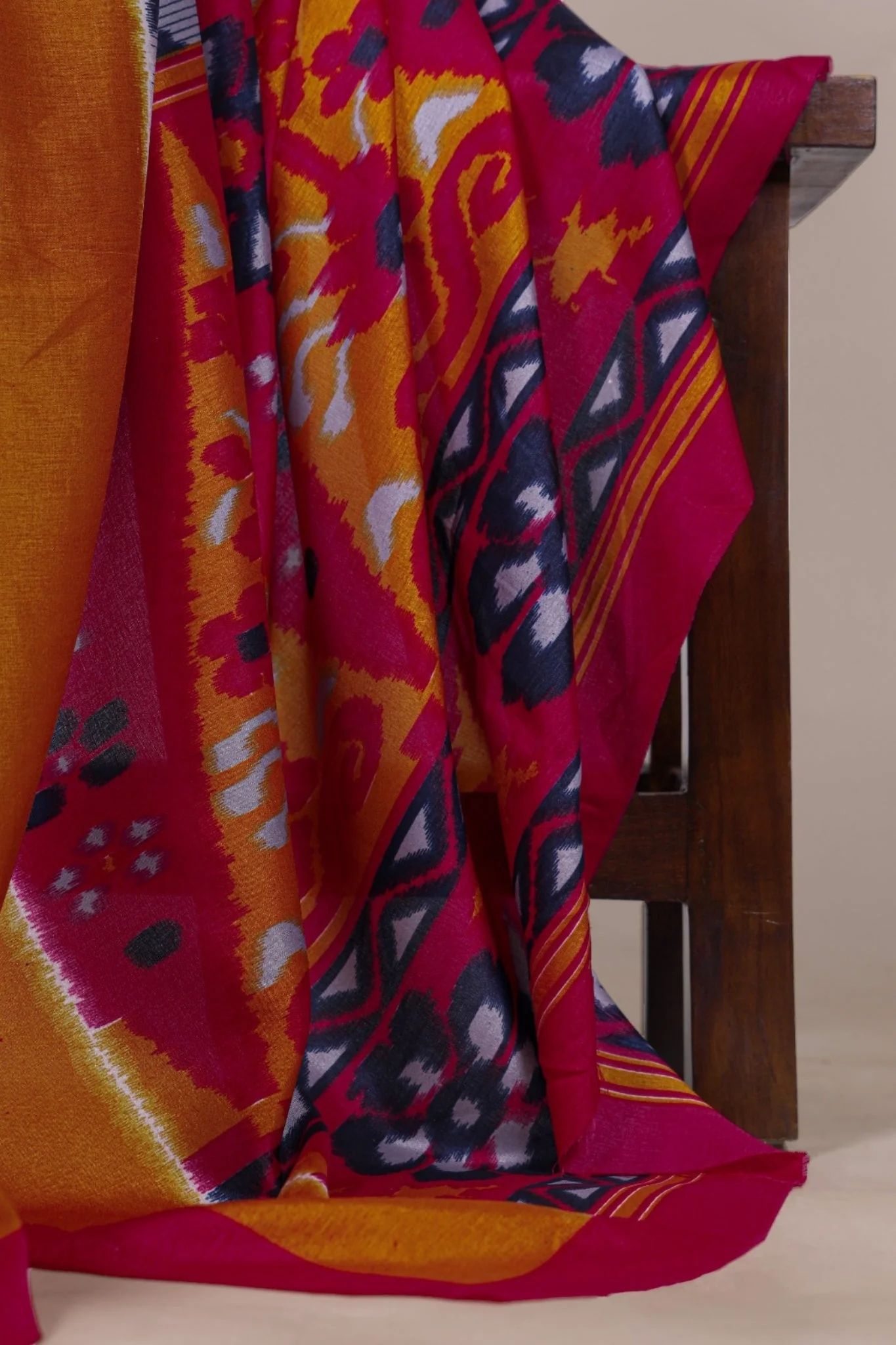 Zigzag Tassar Silk Saree - Image 10