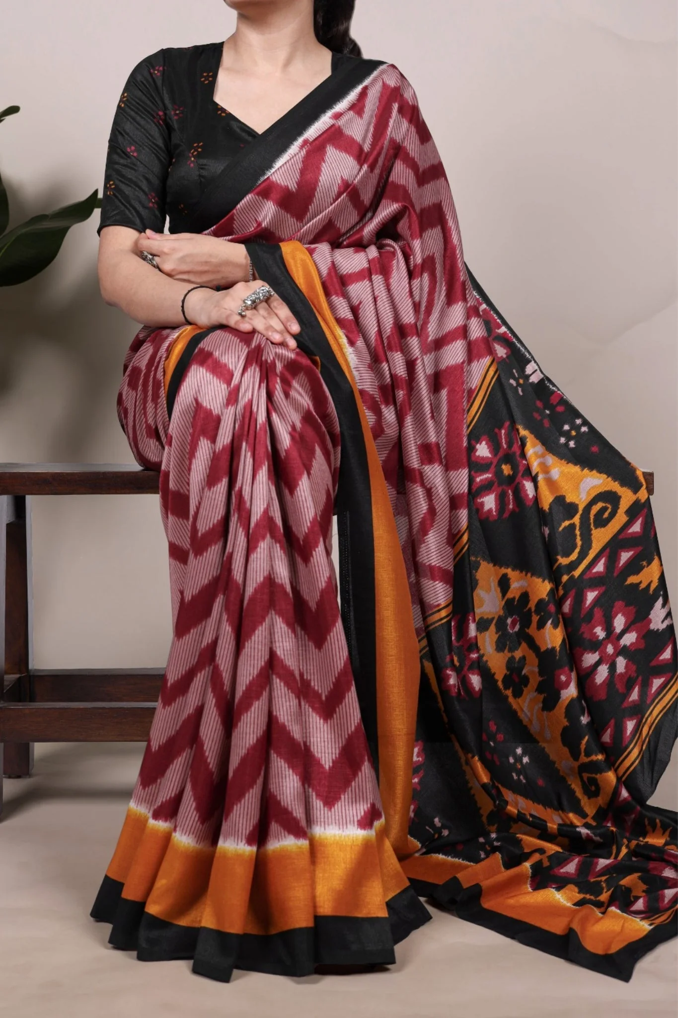 Zigzag Tassar Silk Saree - Image 6